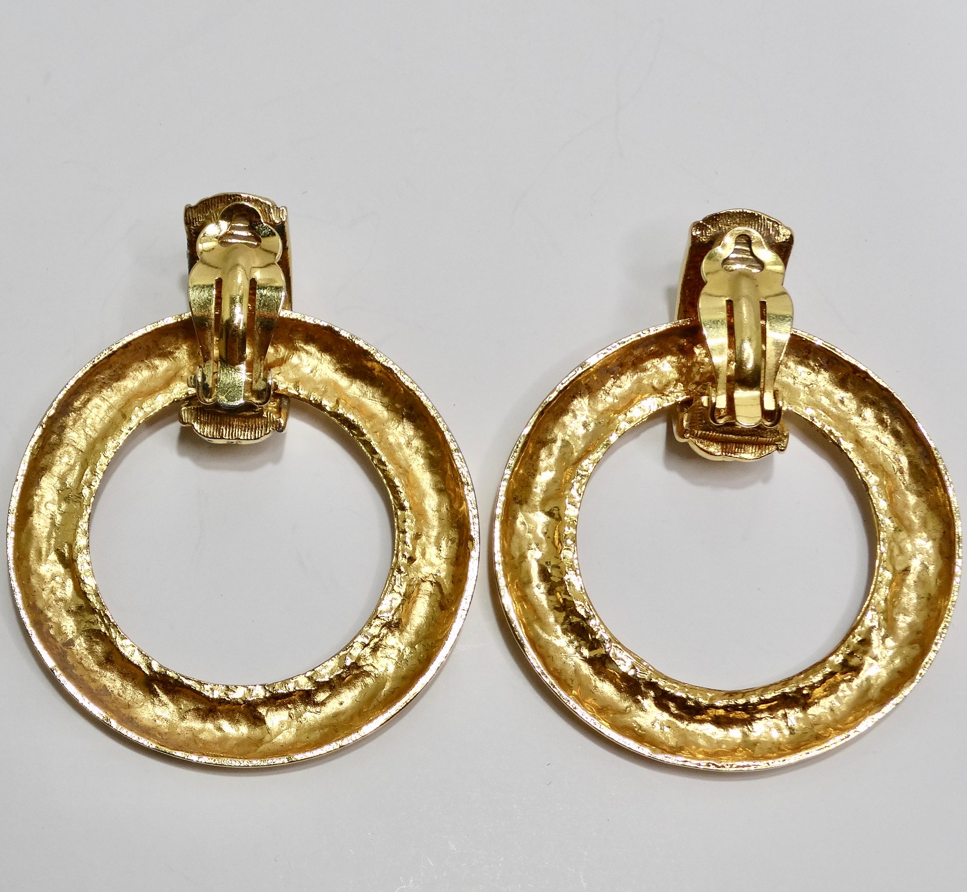 Chanel 1980s Gold Tone Quilted Hoop Earrings For Sale 1
