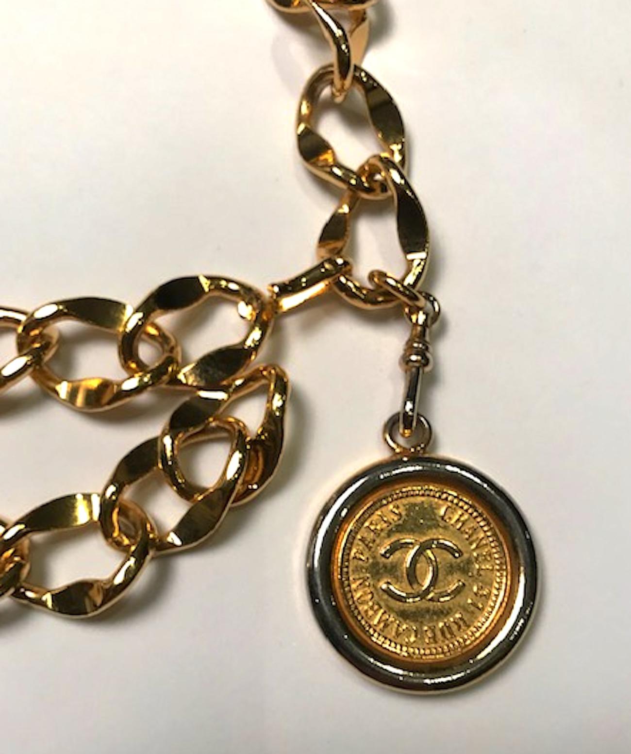 Women's Chanel Heavy Gold Double Swag Chain Belt from 1980s