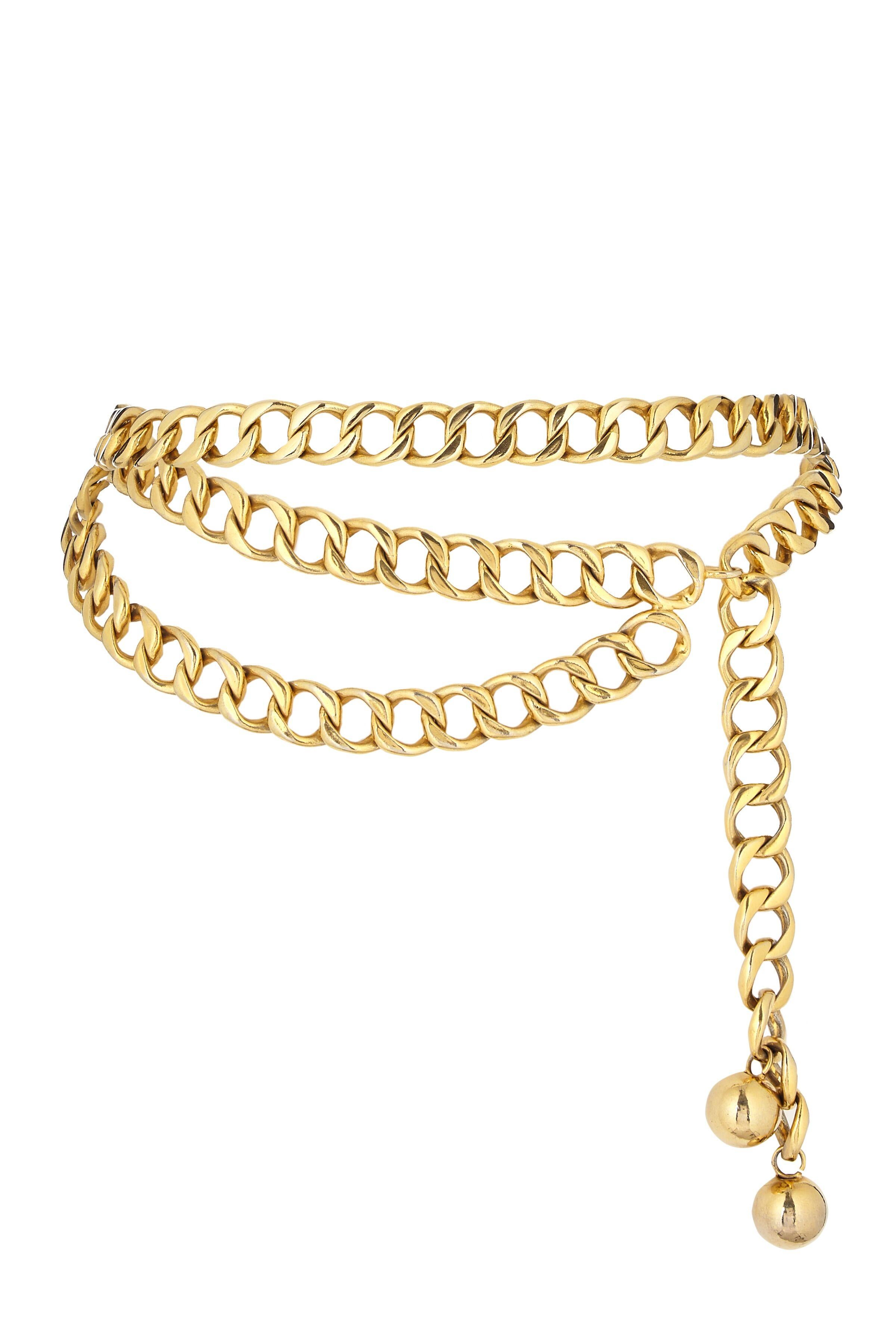 Chanel 1980s Heavy Gold Tone Chain Belt With Bauble Charms In Excellent Condition In London, GB