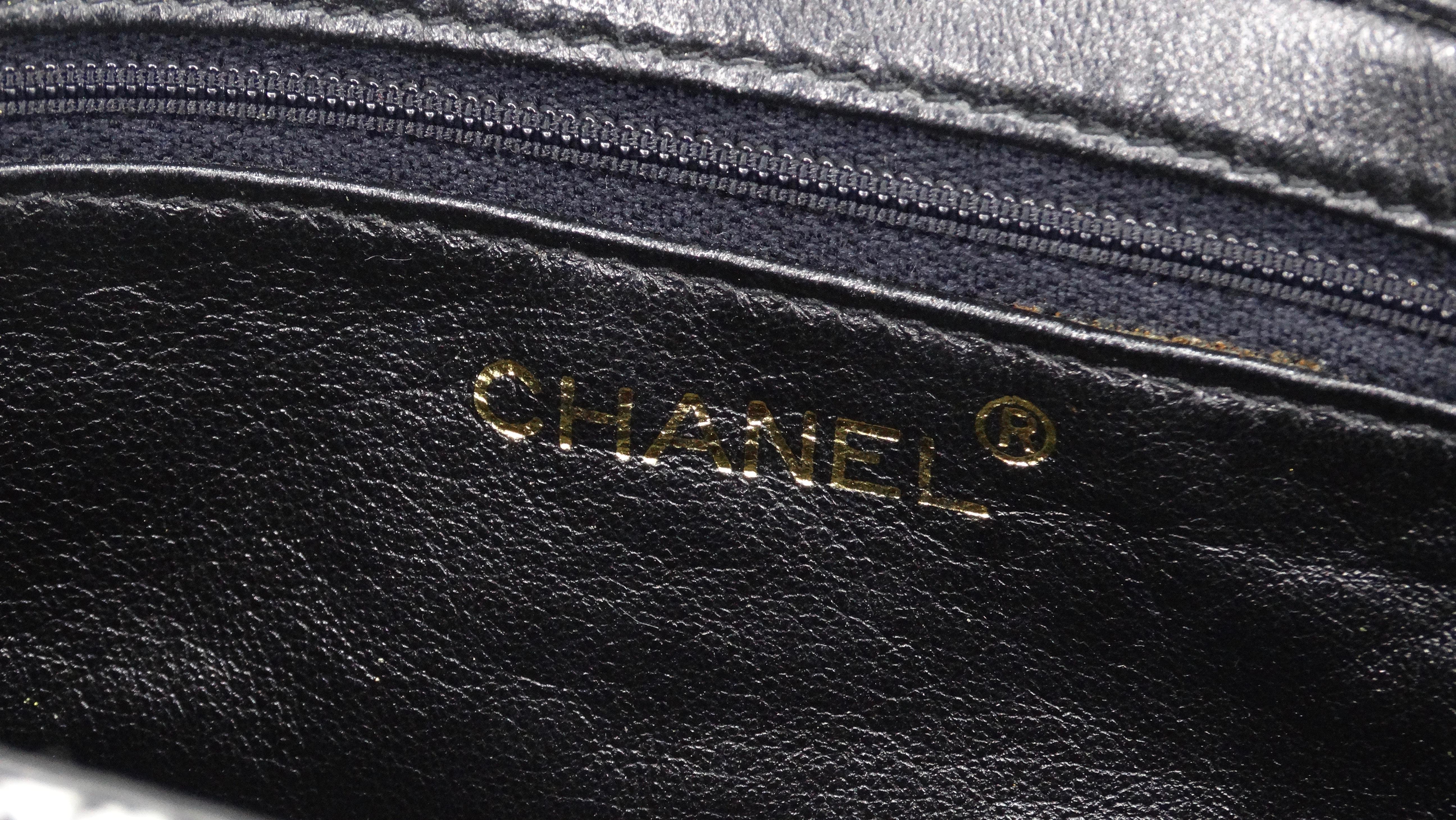 Chanel 1980s Houndstooth Camera Bag 2