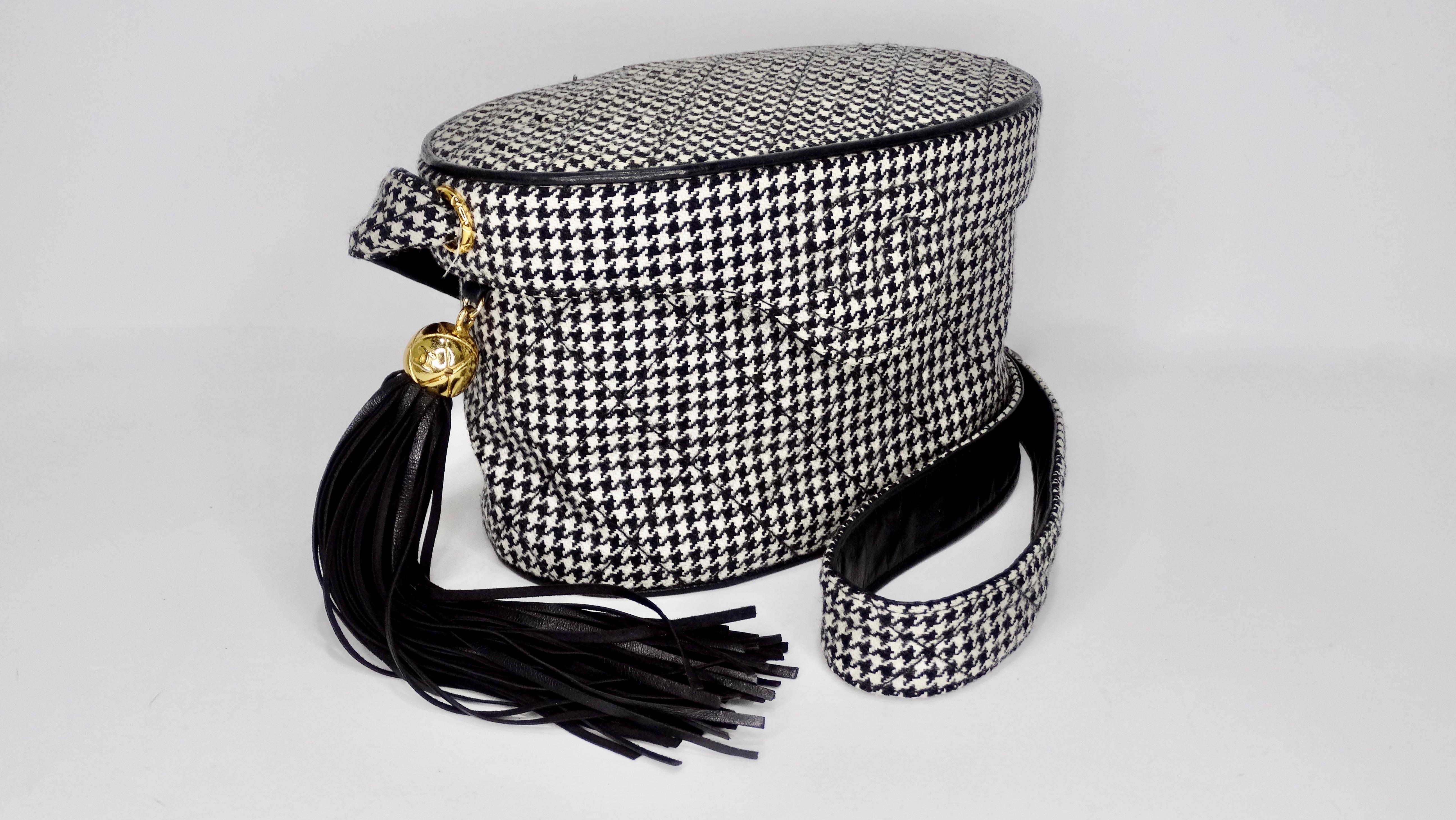 Chanel 1980s Houndstooth Camera Bag 3