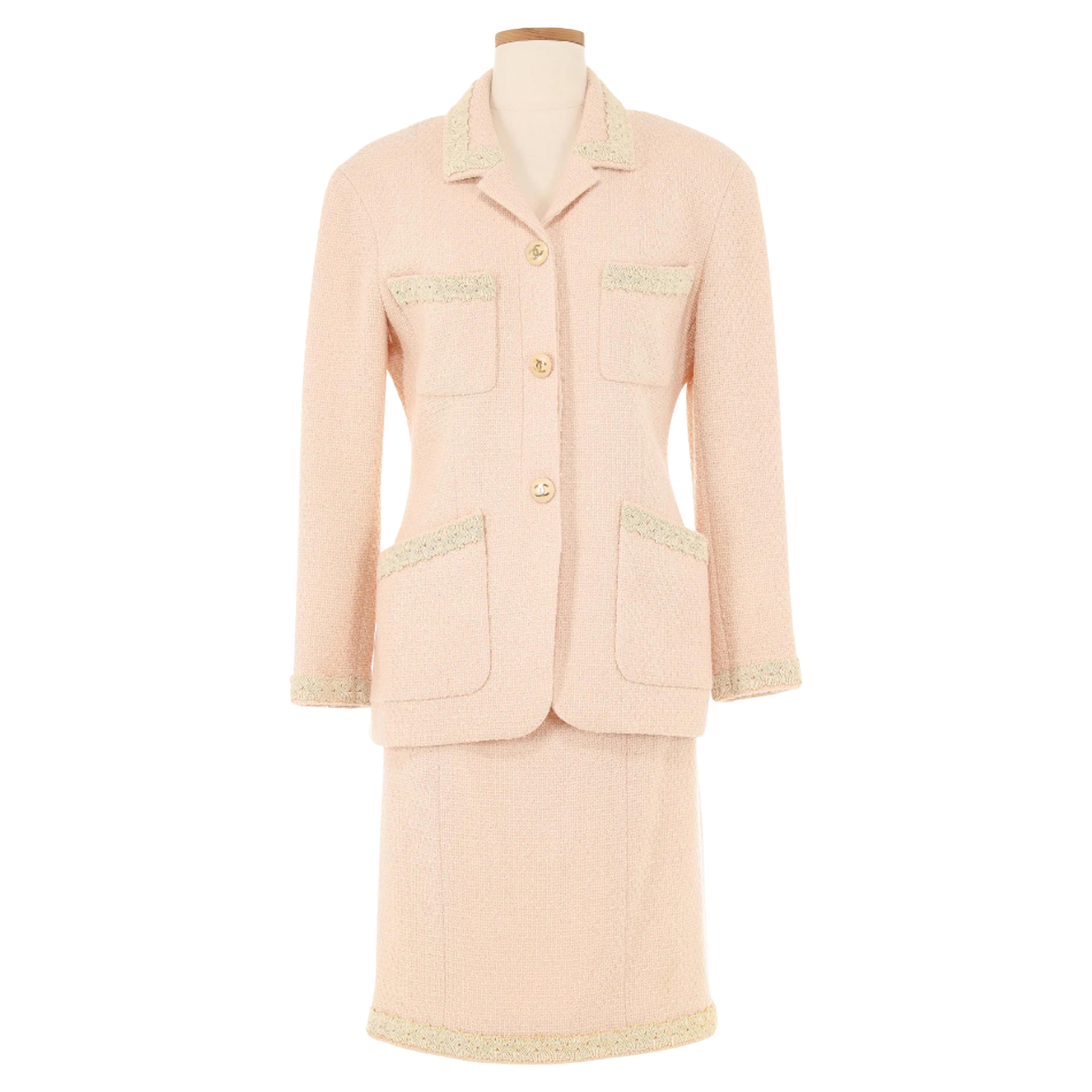 Chanel 1980s Light Pink Tweed With Cream Embroidery Skirt Suit
