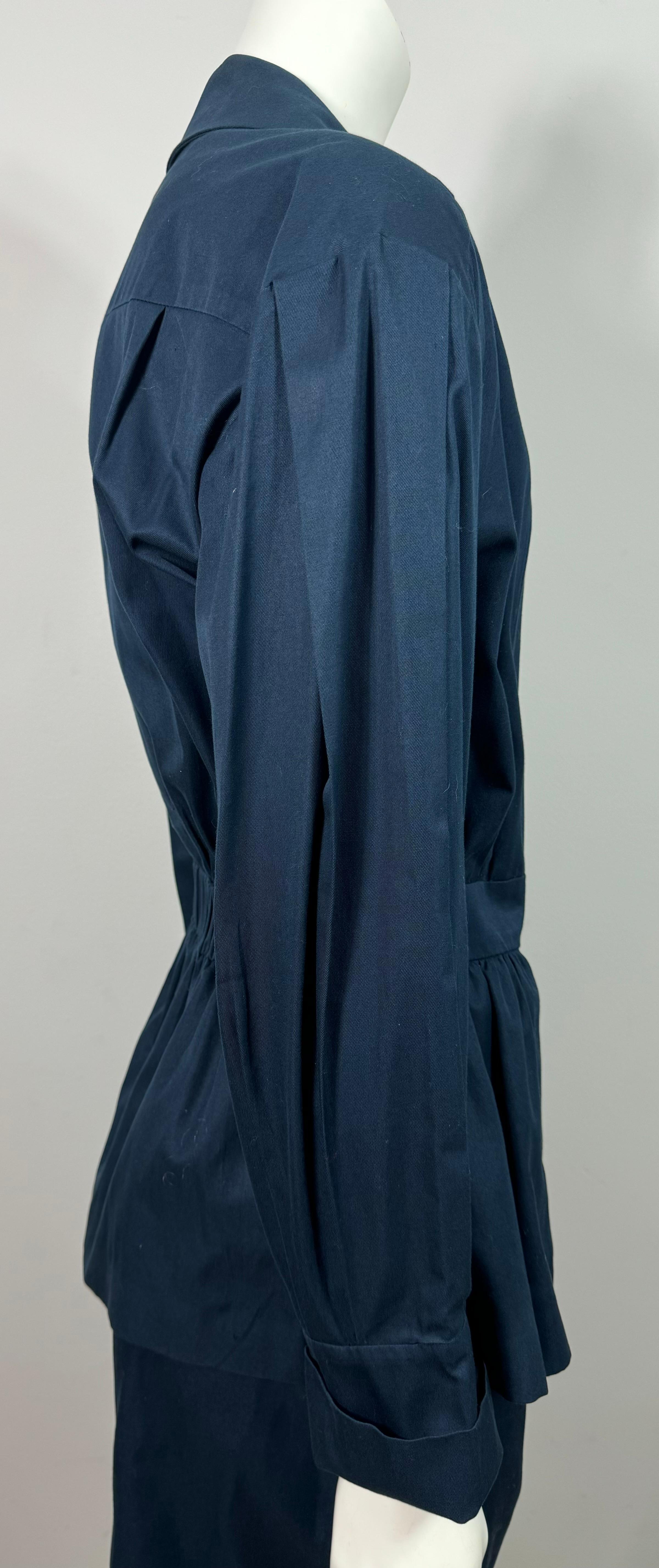 Chanel 1980's Navy Cotton Cinched Waist Jacket Skirt Suit - Size 38 For Sale 6