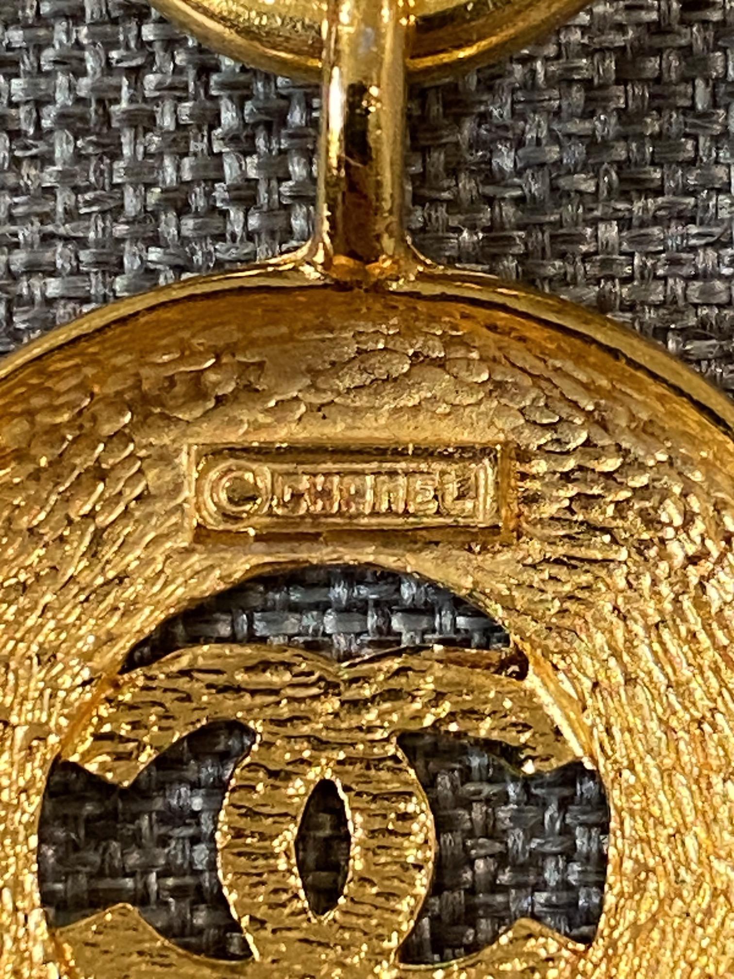 Chanel 1980s Pendant Necklace 4