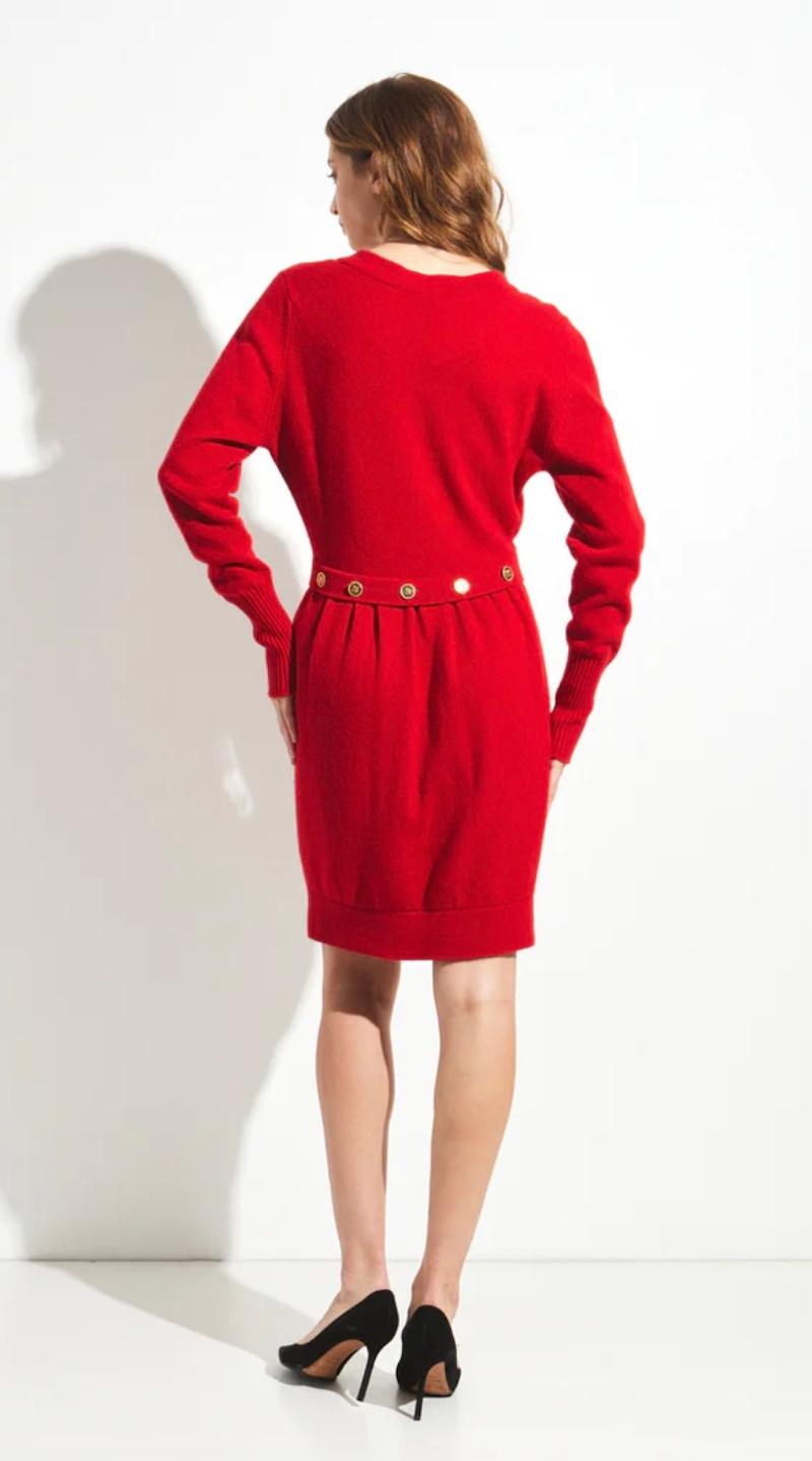 Women's Chanel 1980s Sweater Dress For Sale