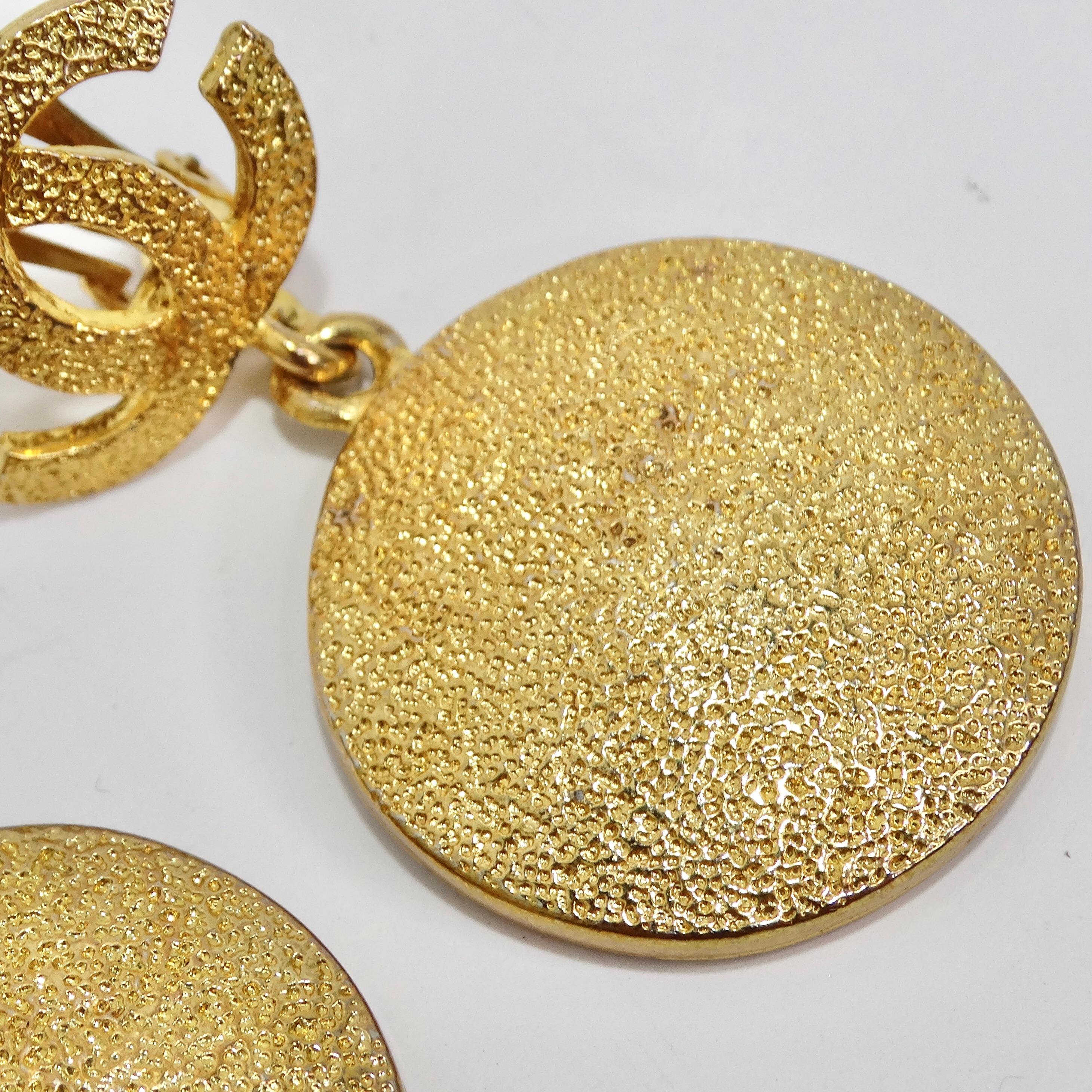 Chanel 1980s Textured Gold Tone Clip On Earrings In Excellent Condition In Scottsdale, AZ