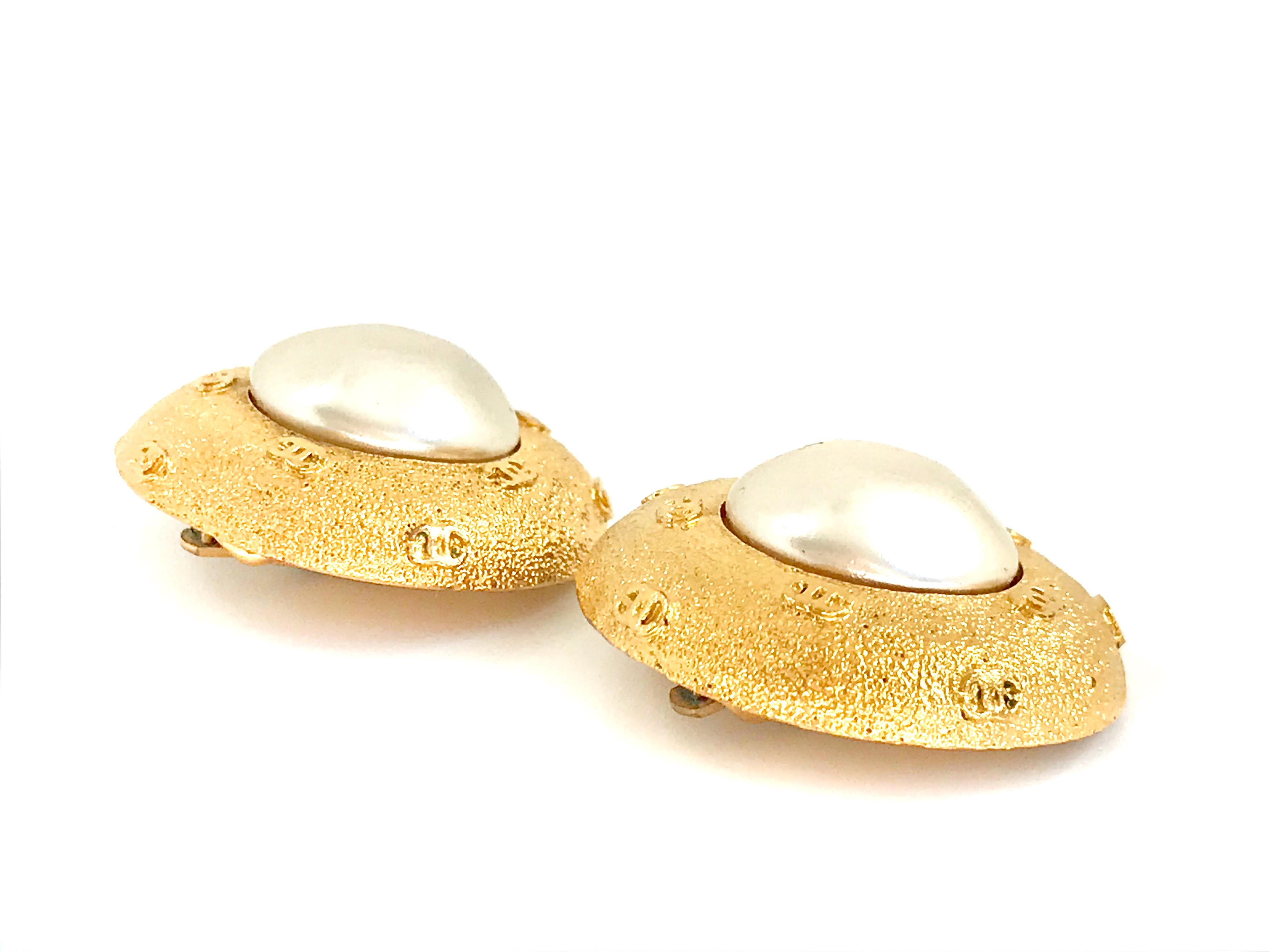 Contemporary Chanel 1980s Vintage Clip On Faux Pearl Earrings