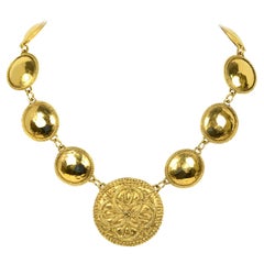 Chanel 1980s Vintage Goldtone Hammered Necklace w. CC Pendant