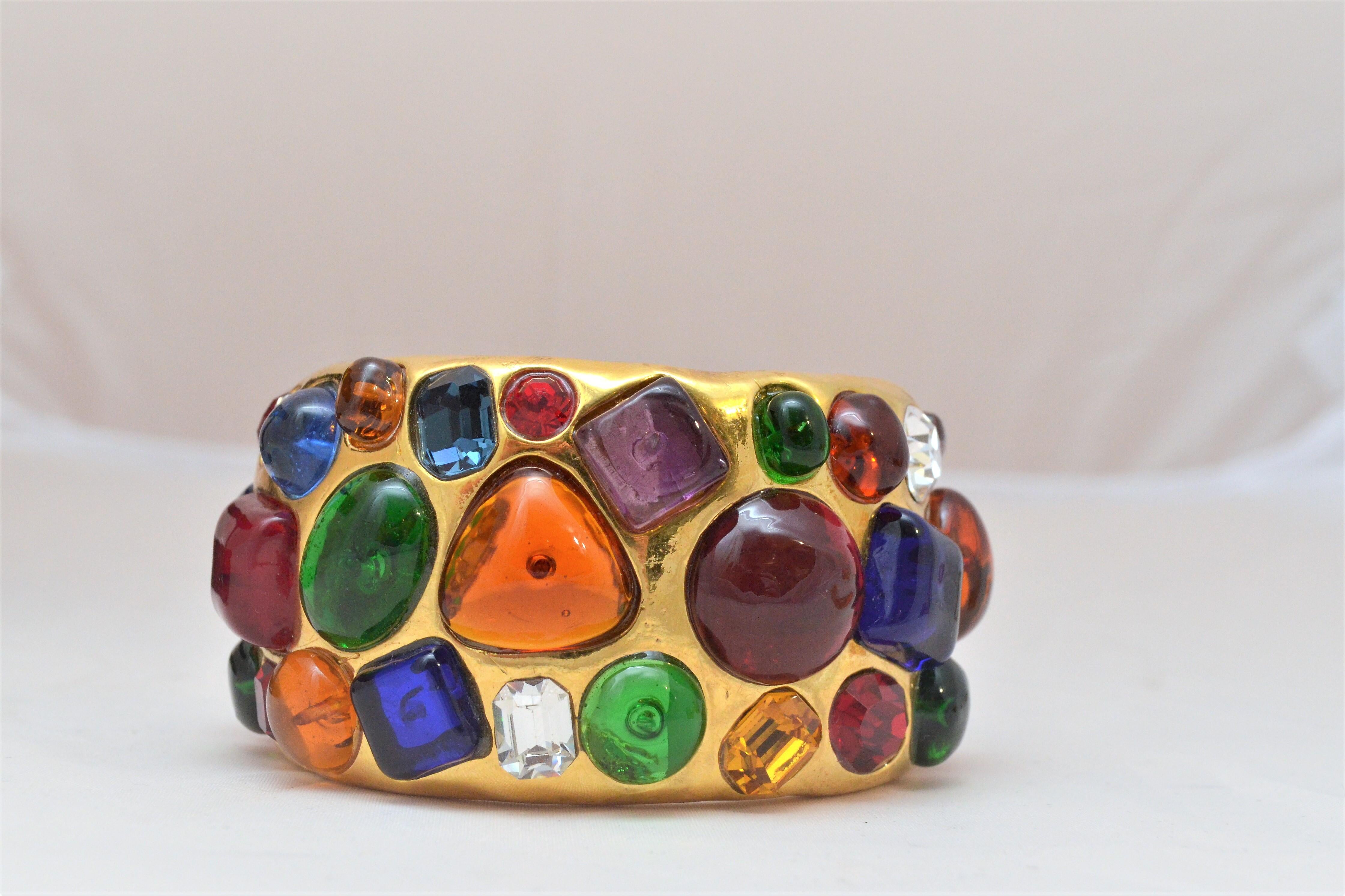 Chanel 1980’s Vintage Gripoix Cuff In Good Condition In Carmel, CA