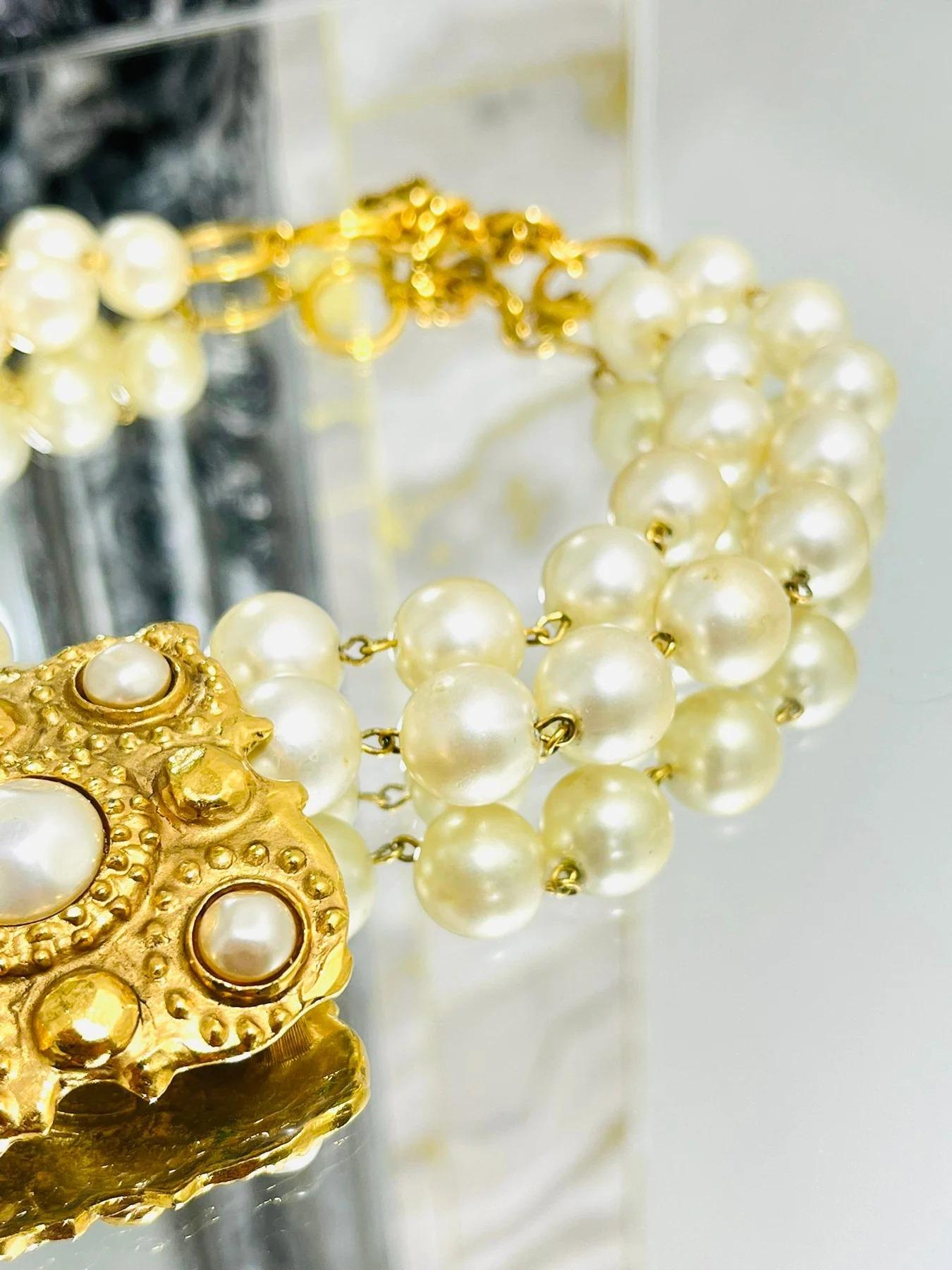 Chanel 1980's Vintage Perle & 24k vergoldet Halskette Damen im Angebot