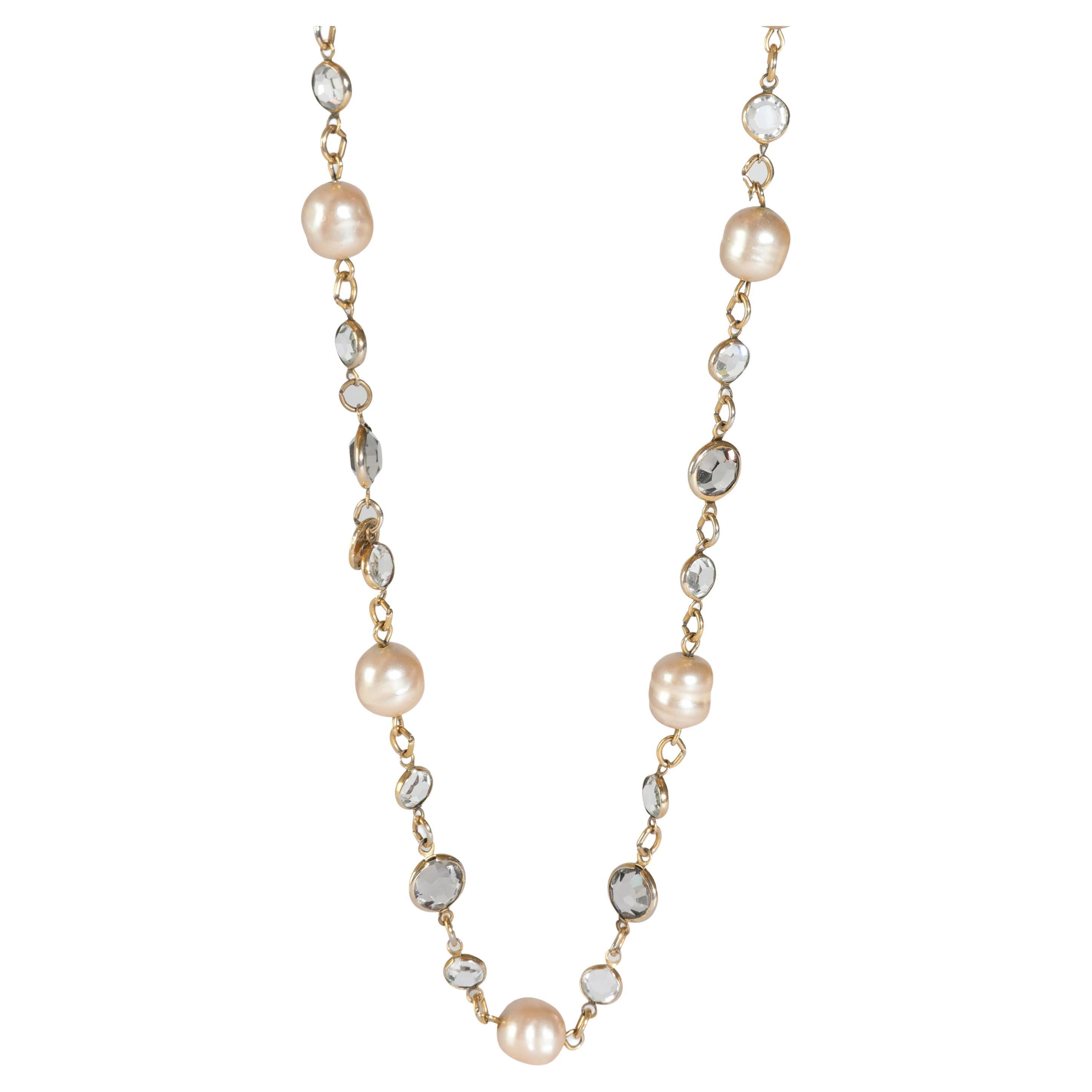 Chanel 1981 Vintage Gripoix Necklace in Gold Plated For Sale