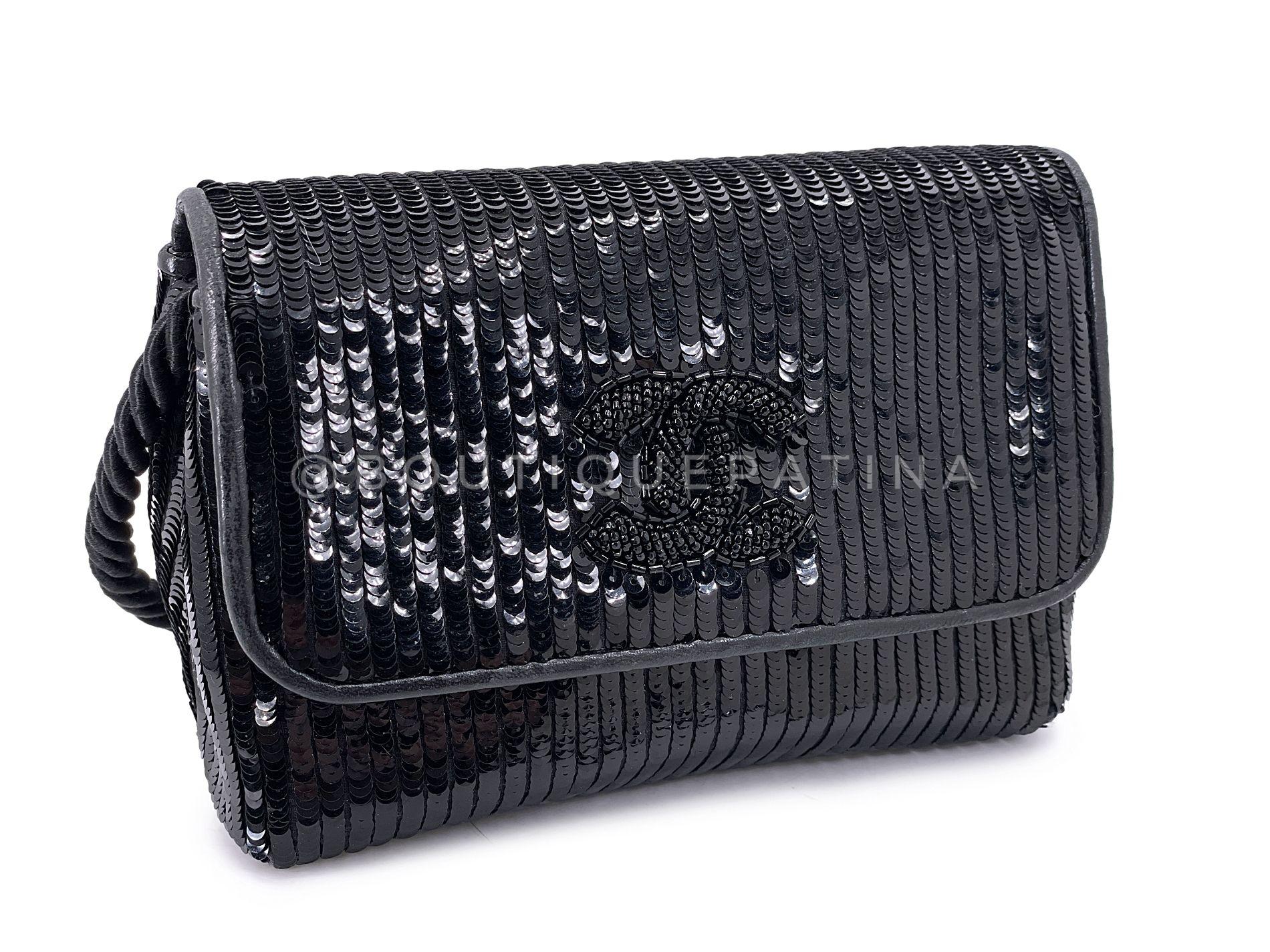 Chanel 1986 Vintage Negro Lentejuelas Noche Embrague Bolsa Crossbody 68583 en Excelente estado para la venta en Costa Mesa, CA