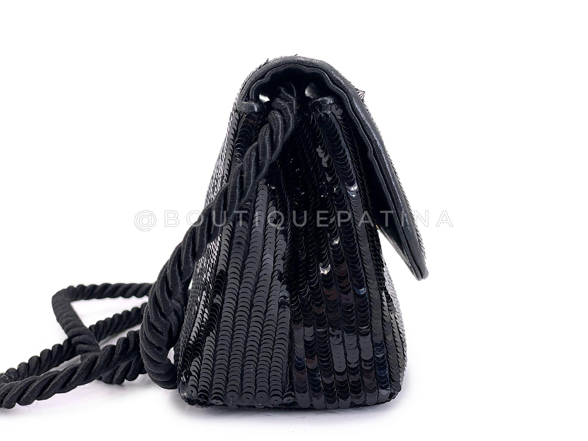 De las mujeres Chanel 1986 Vintage Negro Lentejuelas Noche Embrague Bolsa Crossbody 68583 en venta