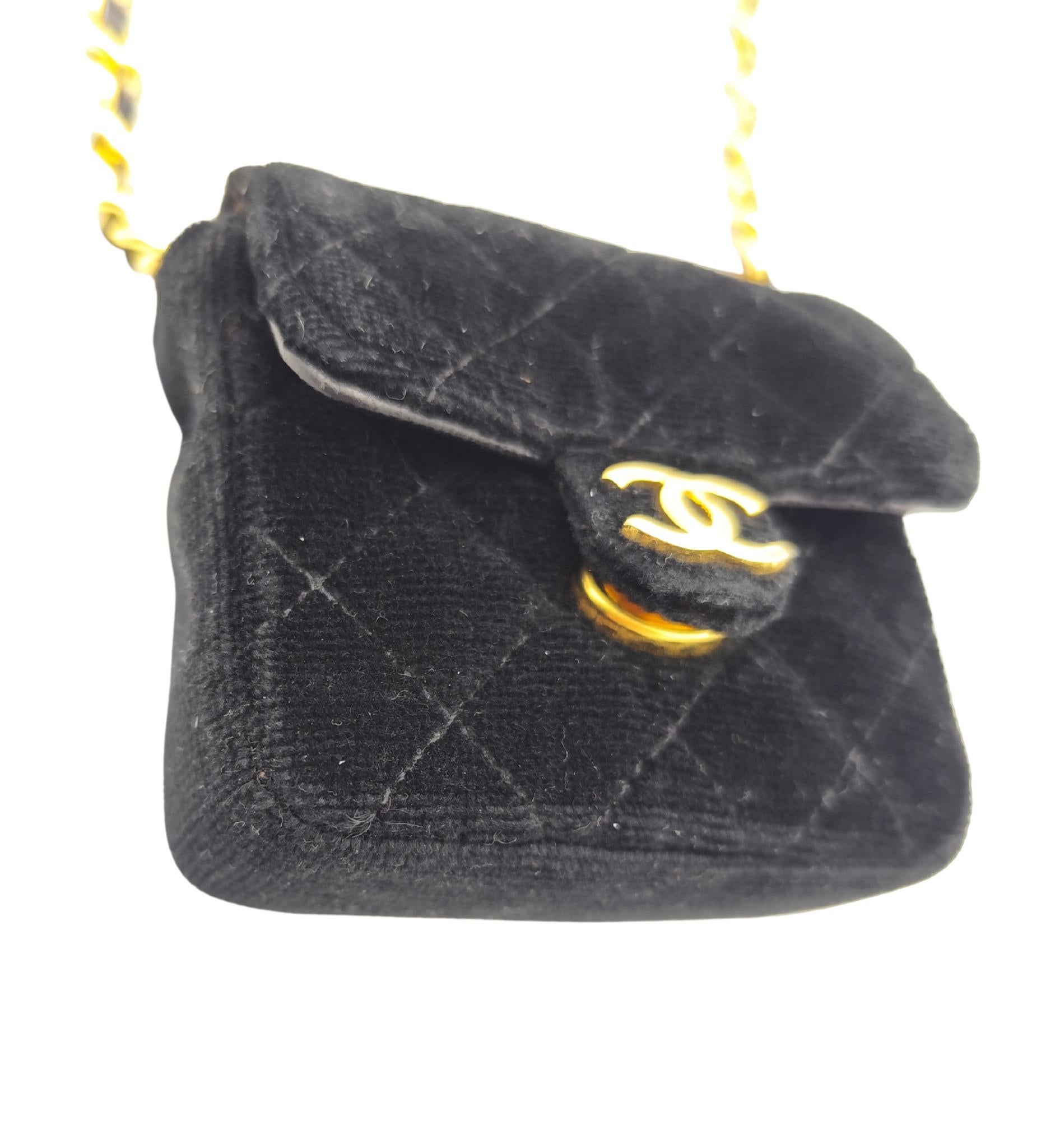 Chanel 1987 black velvet chain and leather strap micro mini bag For Sale 7