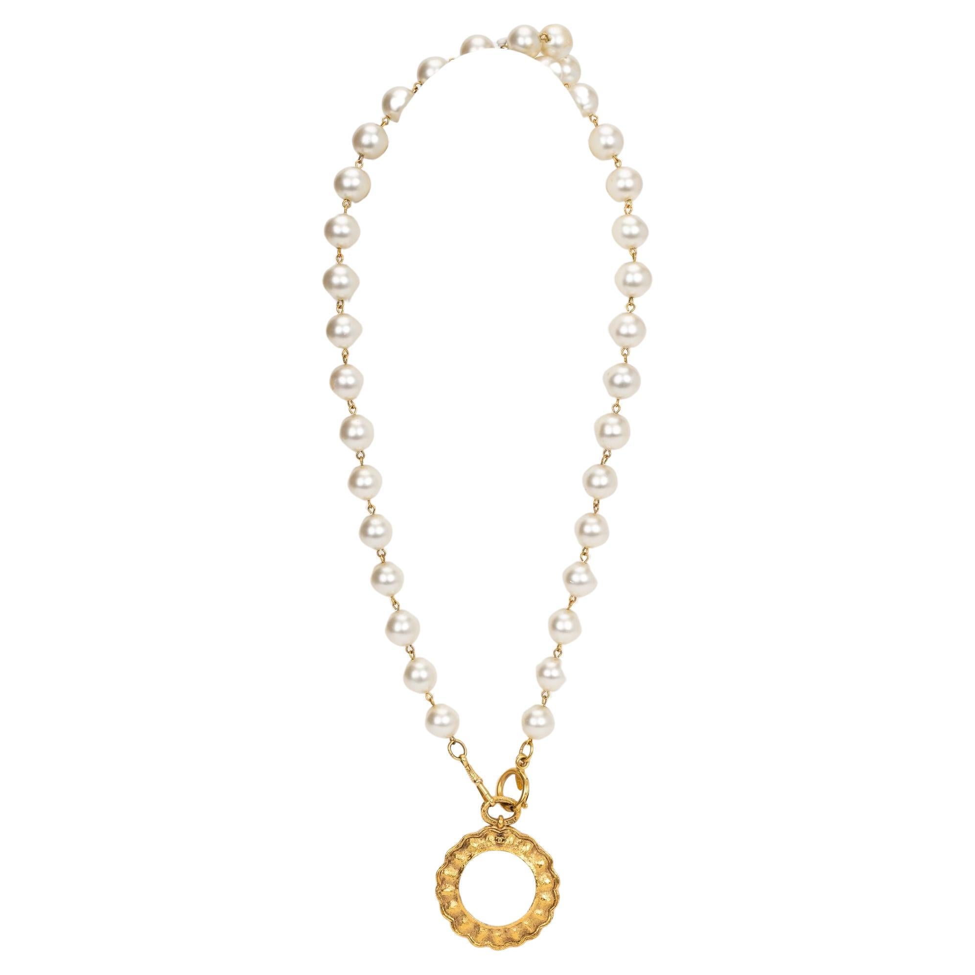 Chanel 1987 Pearl Magnifier Necklace For Sale