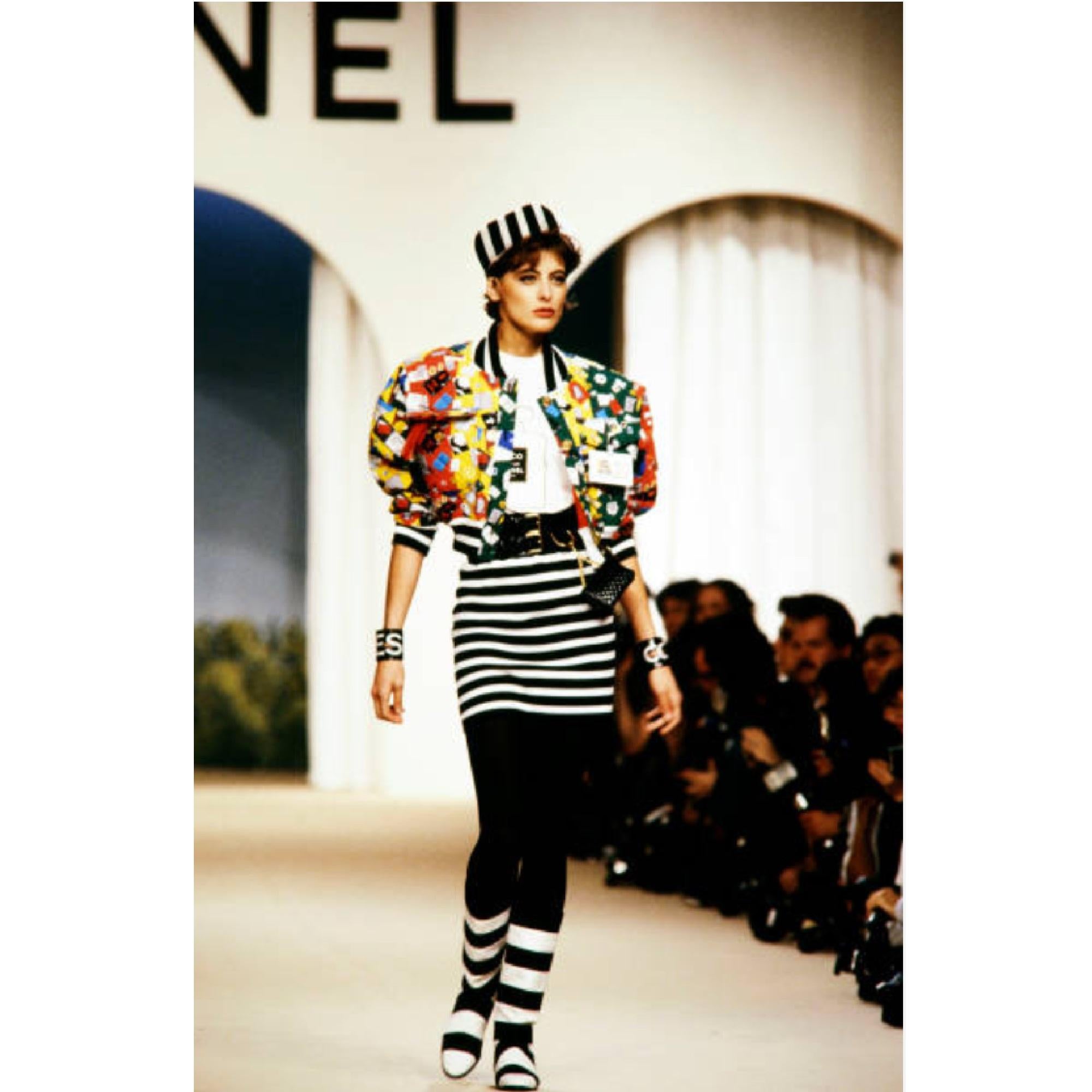 Chanel 1987 Veste Tailleur FR38 Quilted Graphic Script Ensemble Suit UK10 US6 7
