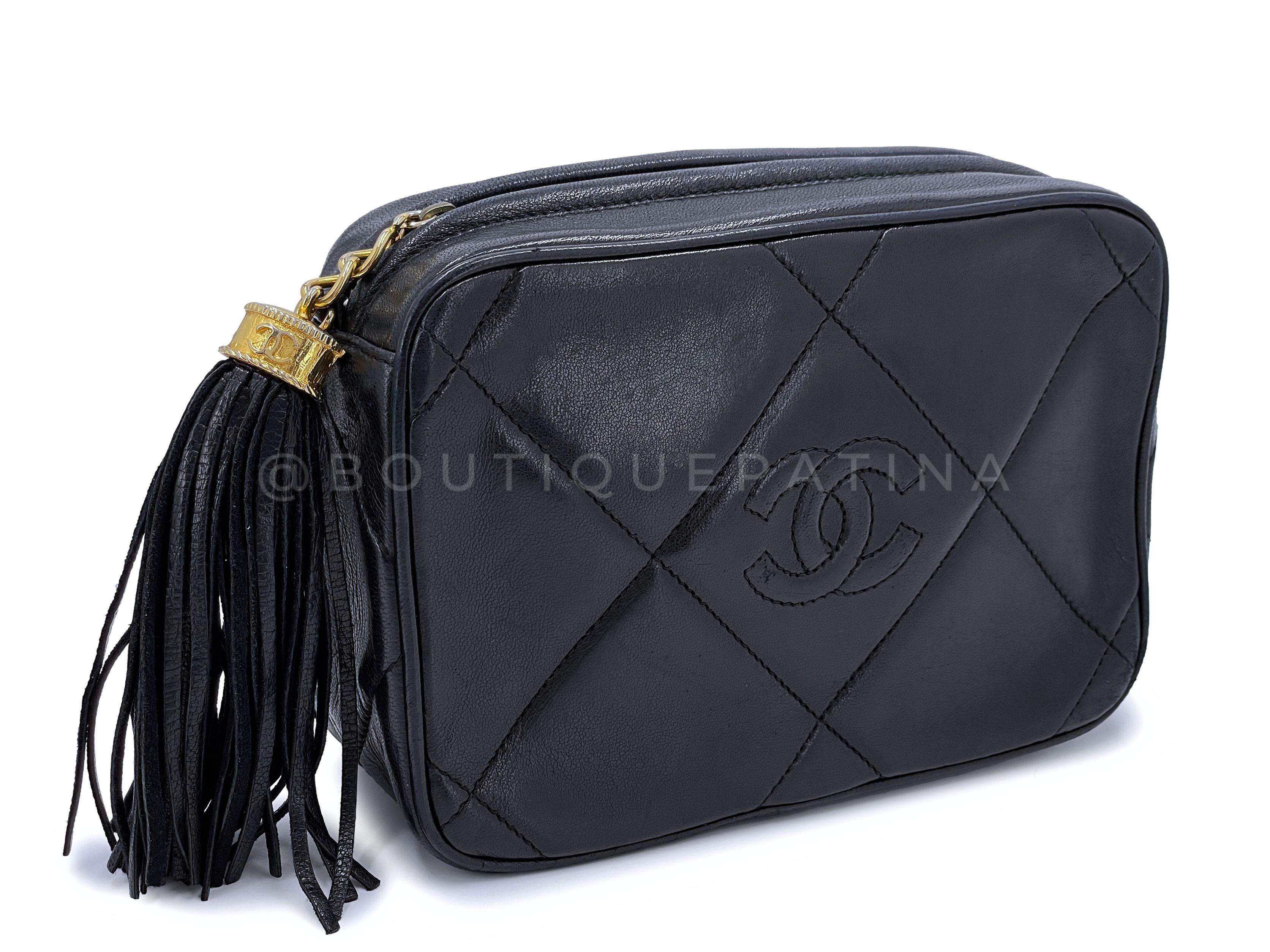 Chanel 1987 Vintage Black Mini Camera Case Bag 24k GHW Lambskin 66971 In Excellent Condition For Sale In Costa Mesa, CA