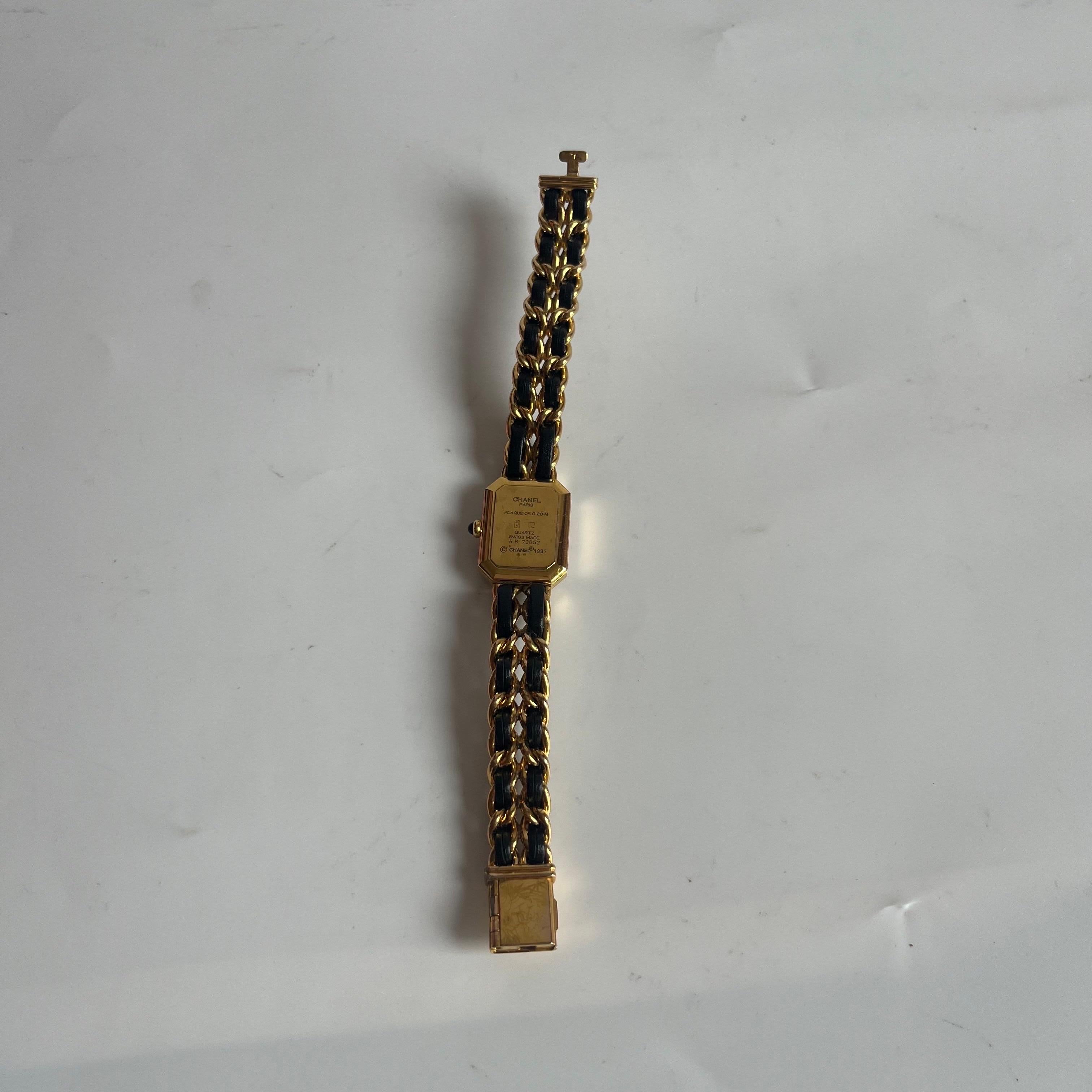 PREMIERE watch was created back in 1987 by Jacques Helleu, being the first timepiece for CHANEL. This beautiful and iconic timepiece is a must-have collector’s item, proven last the test of time.

Condition: VERY GOOD

Bracelet and case remains
