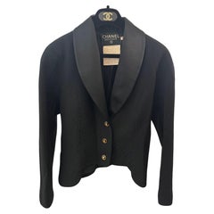 Veste noire de Chanel 1988