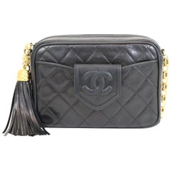 Chanel 1989-1991 Schwarze Vintage-Kameratasche mit Schnalle