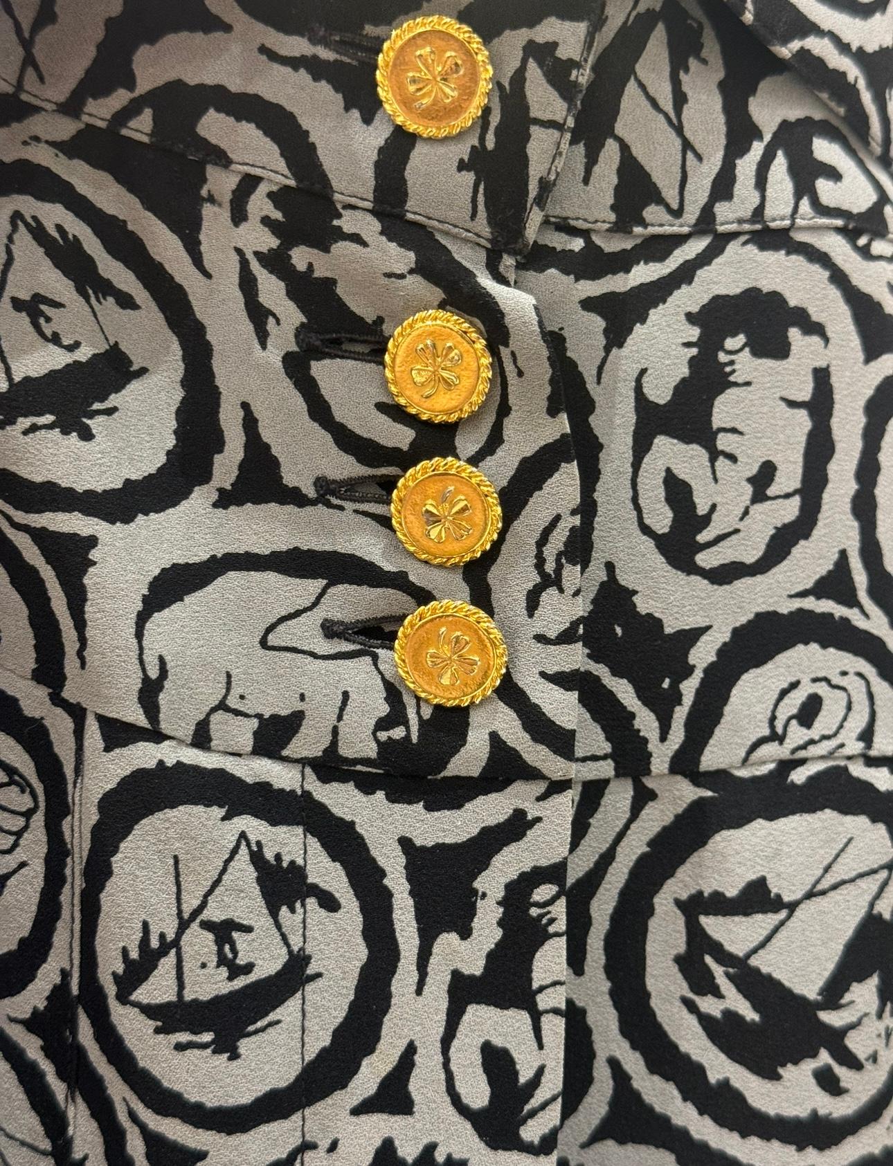 Falda de seda con cinturón coleccionista Chanel 1989 en Excelente estado para la venta en PARIS, FR