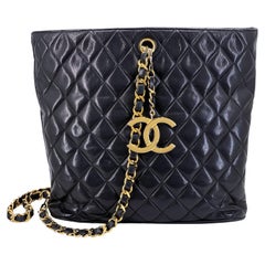 Chanel 1989 Vintage Quilted Black Bucket Tote Bag CC Charm 68234