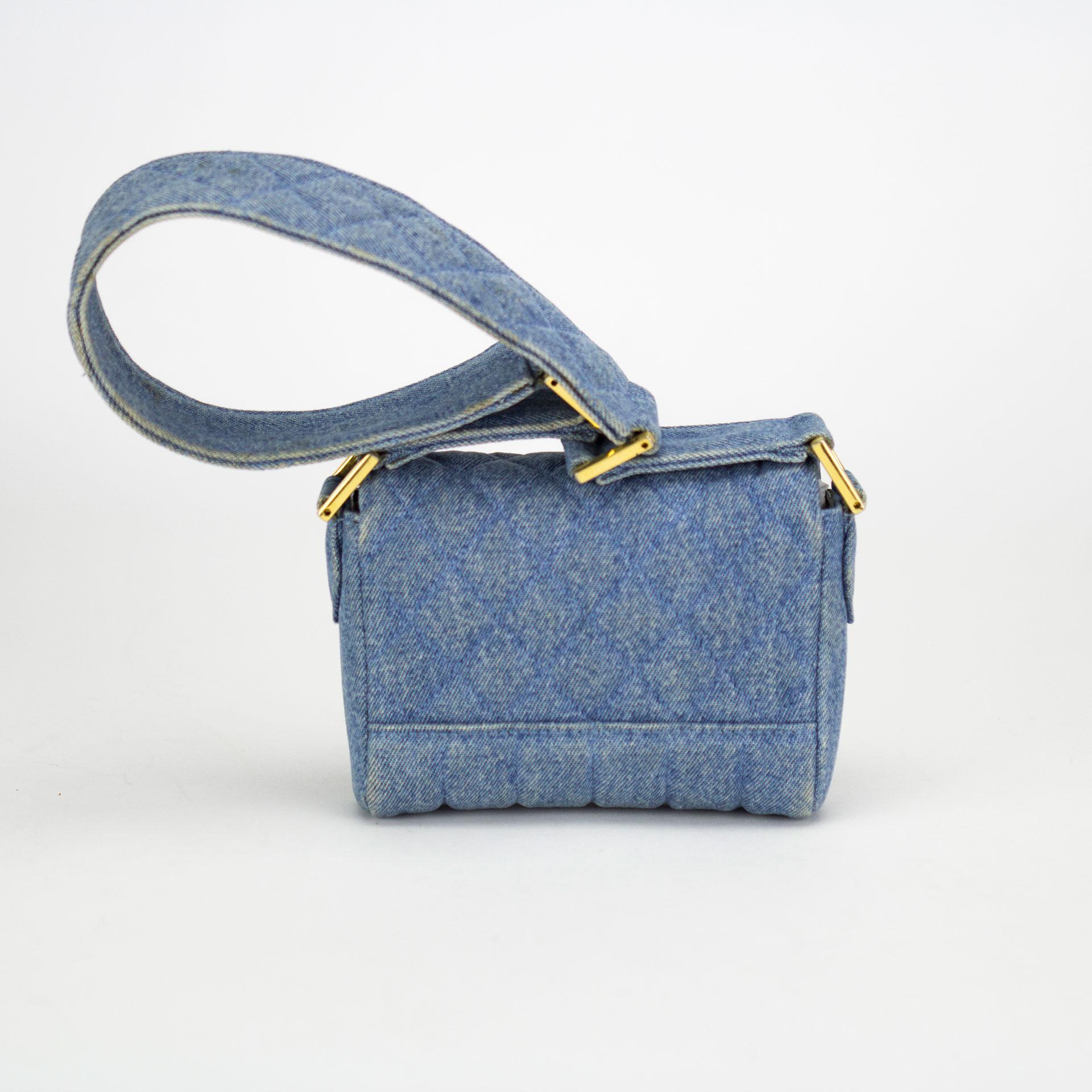 Chanel 1989 Vintage Runway Blue Jean Denim Micro Mini Classic Flap Bag For Sale 3