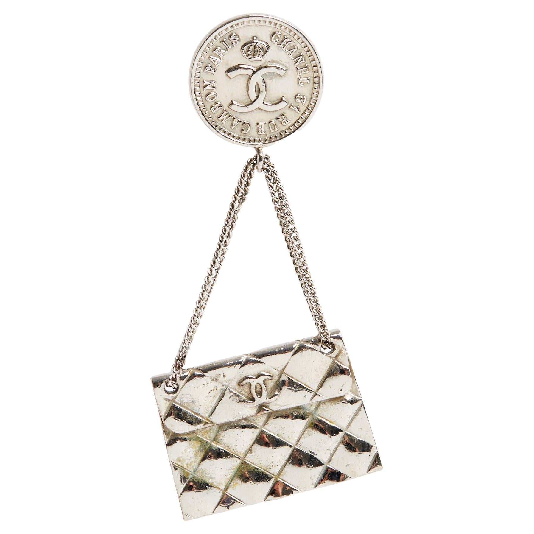 Chanel 1990 Broche CC Sac Timeless Classique Borsa Spilla in metallo argento