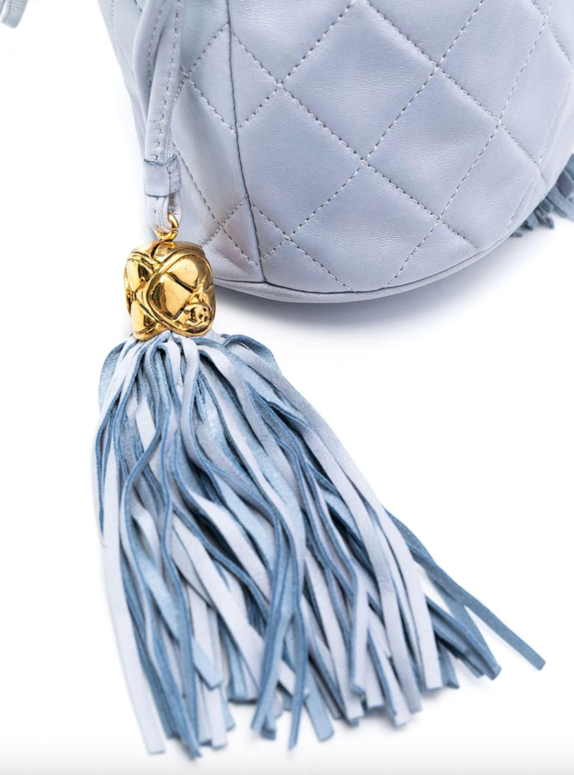 Chanel 1990 Drawstring Bucket Quilted Two Tone Light Blue Lambskin Leather Hobo In Good Condition For Sale In Miami, FL