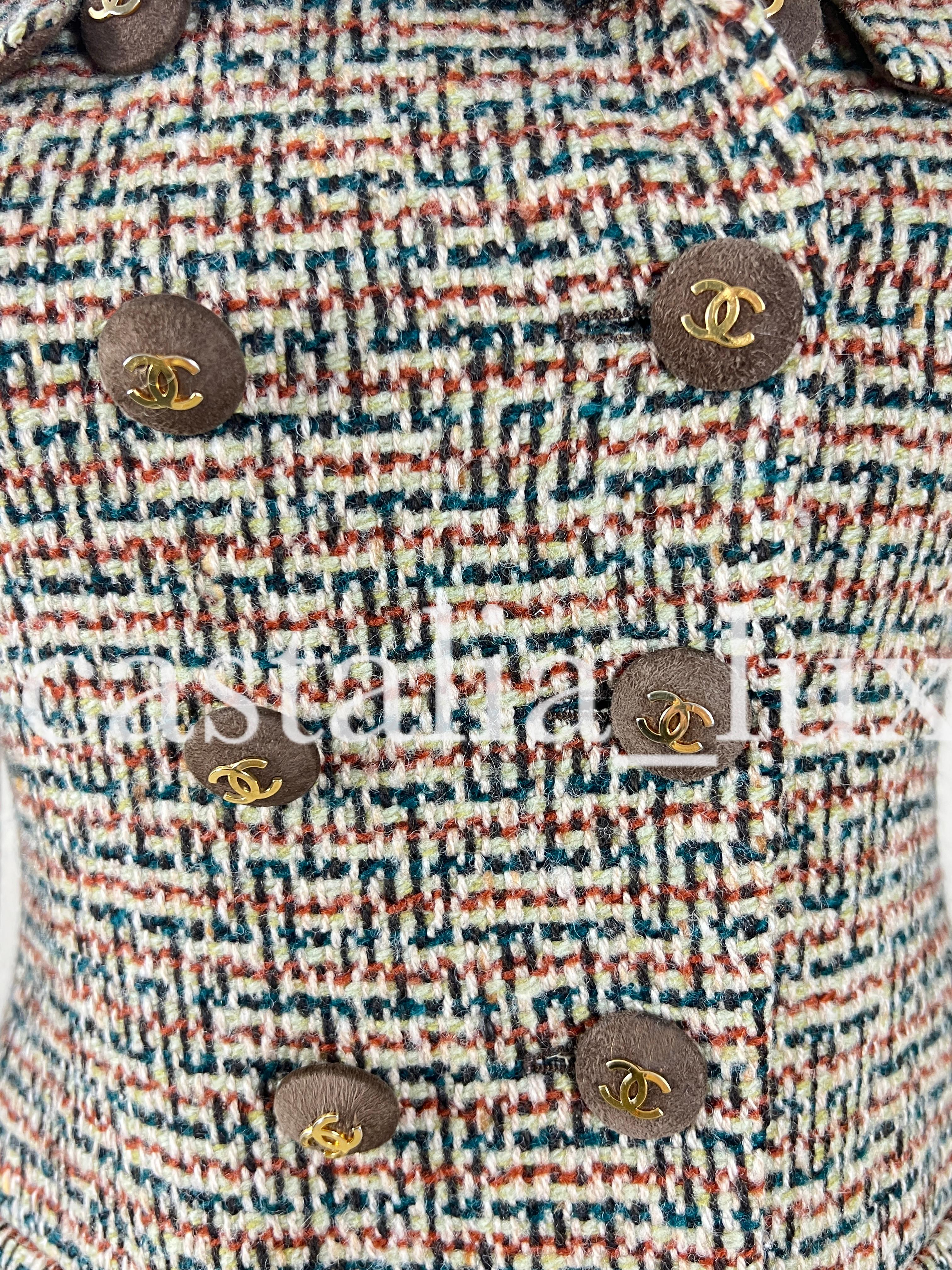 Chanel 1990 Iconic Old English Style Tweed Jacket 6