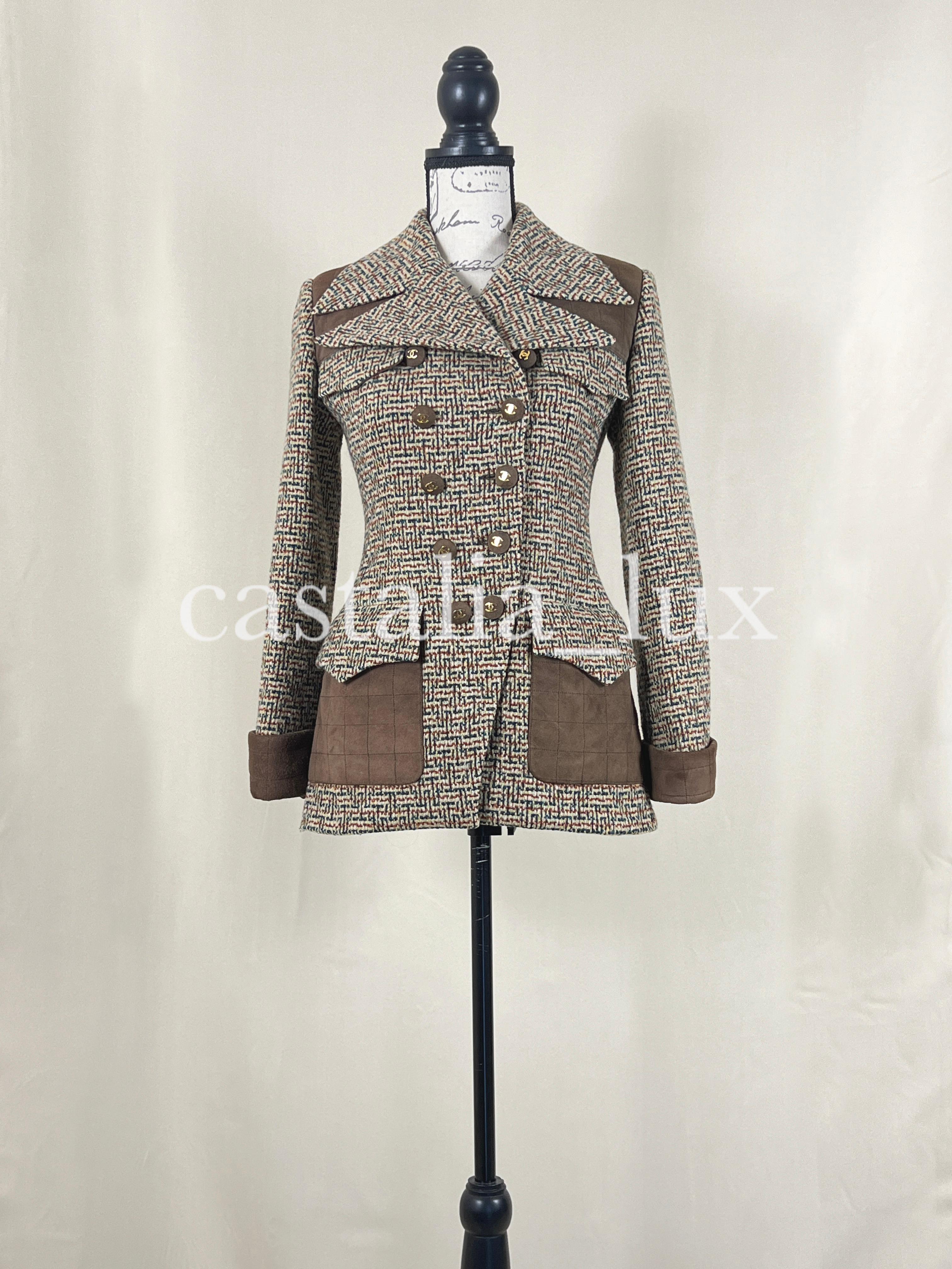 Chanel 1990 Iconic Old English Style Tweed Jacket 8