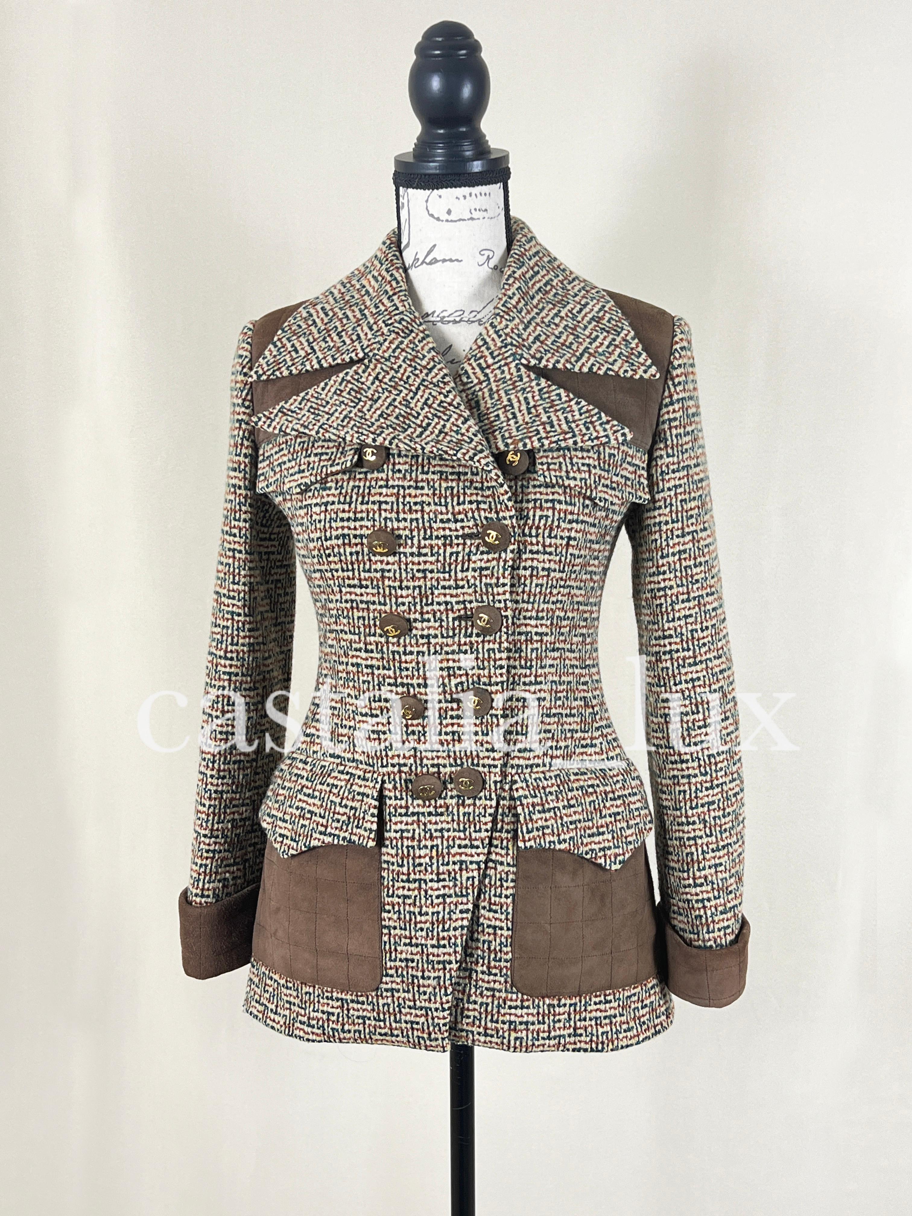 Chanel 1990 Iconic Old English Style Tweed Jacket 4