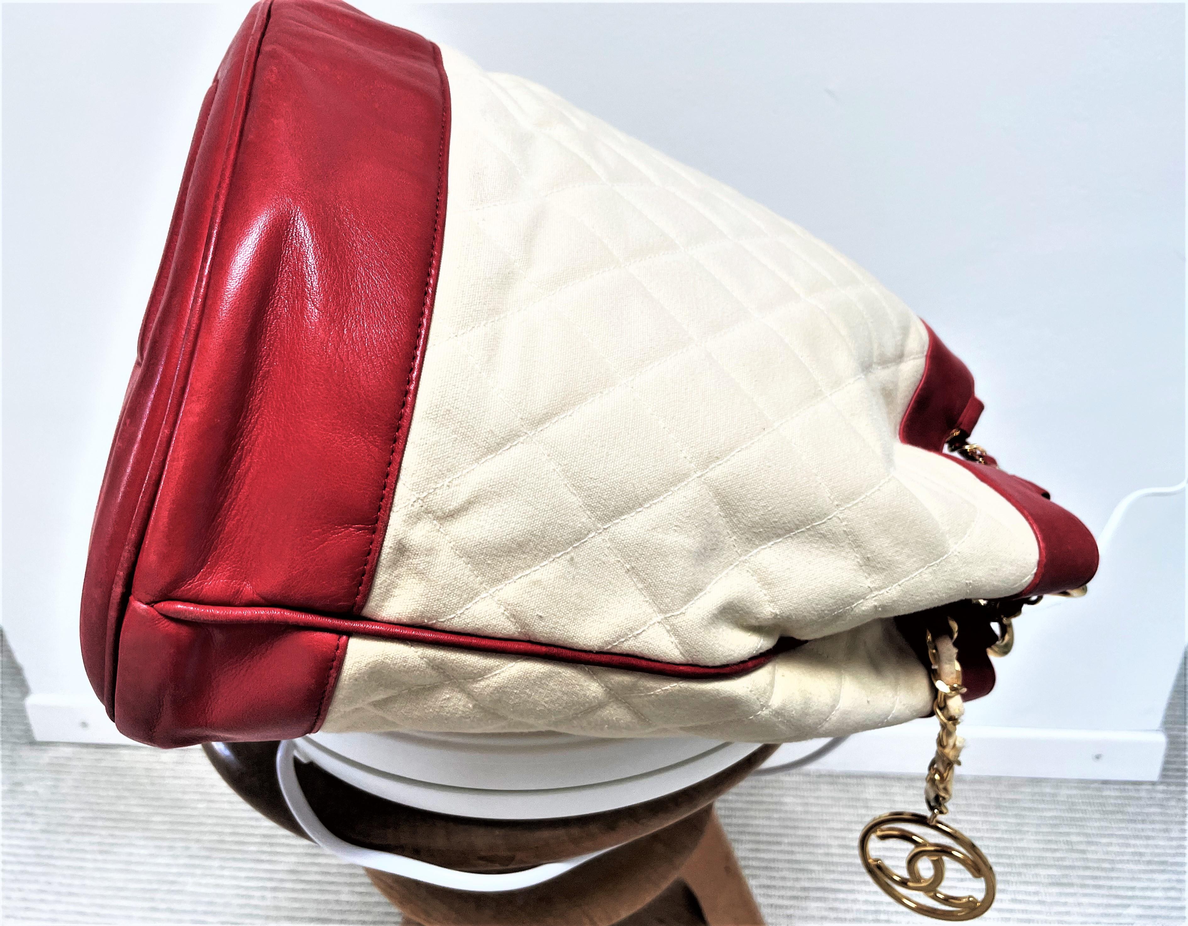 Chanel 1990 red lambskin and canvas crossbody bag, iconic leather chain, France For Sale 8