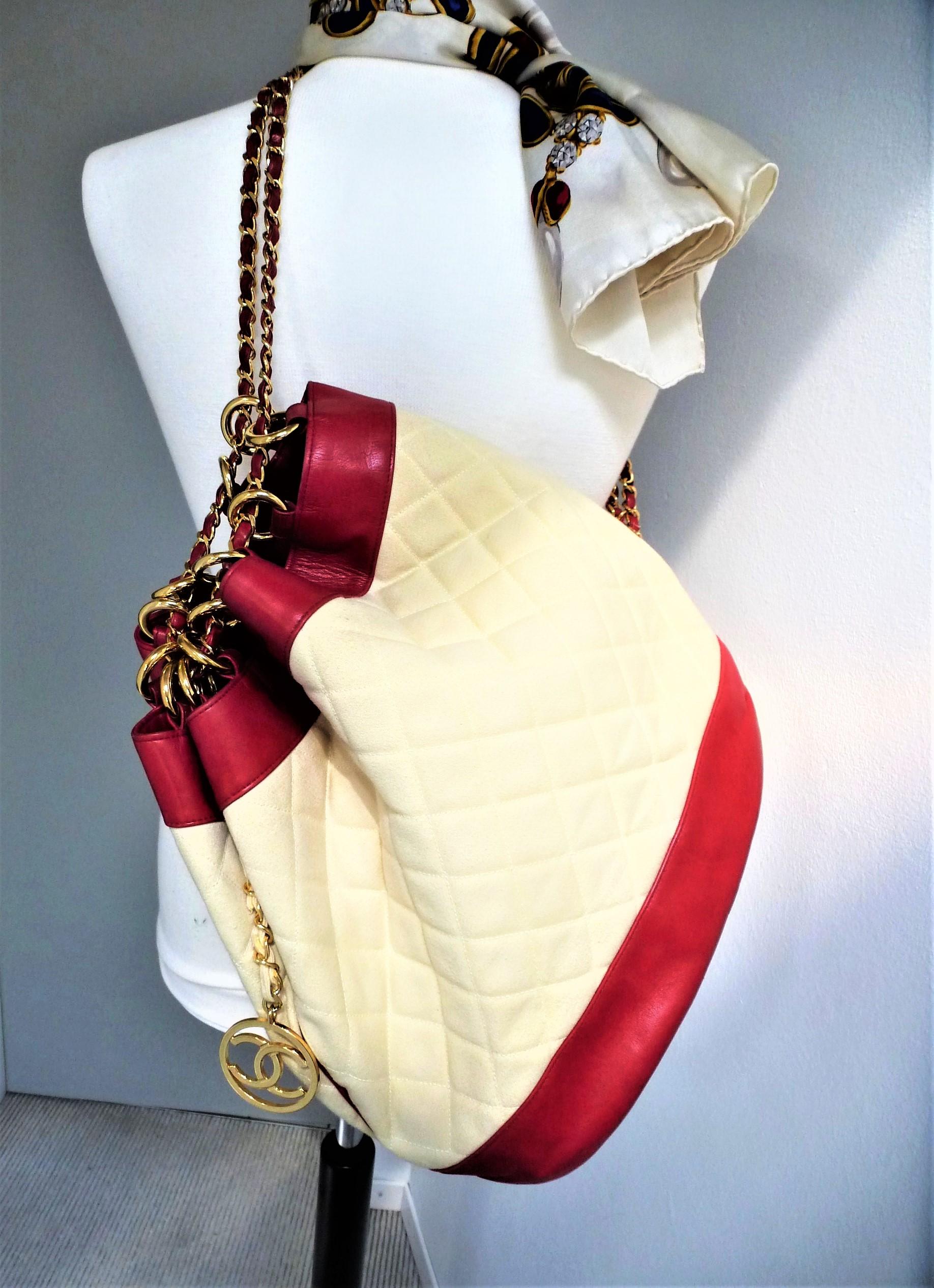 Chanel 1990 red lambskin and canvas crossbody bag, iconic leather chain, France For Sale 10