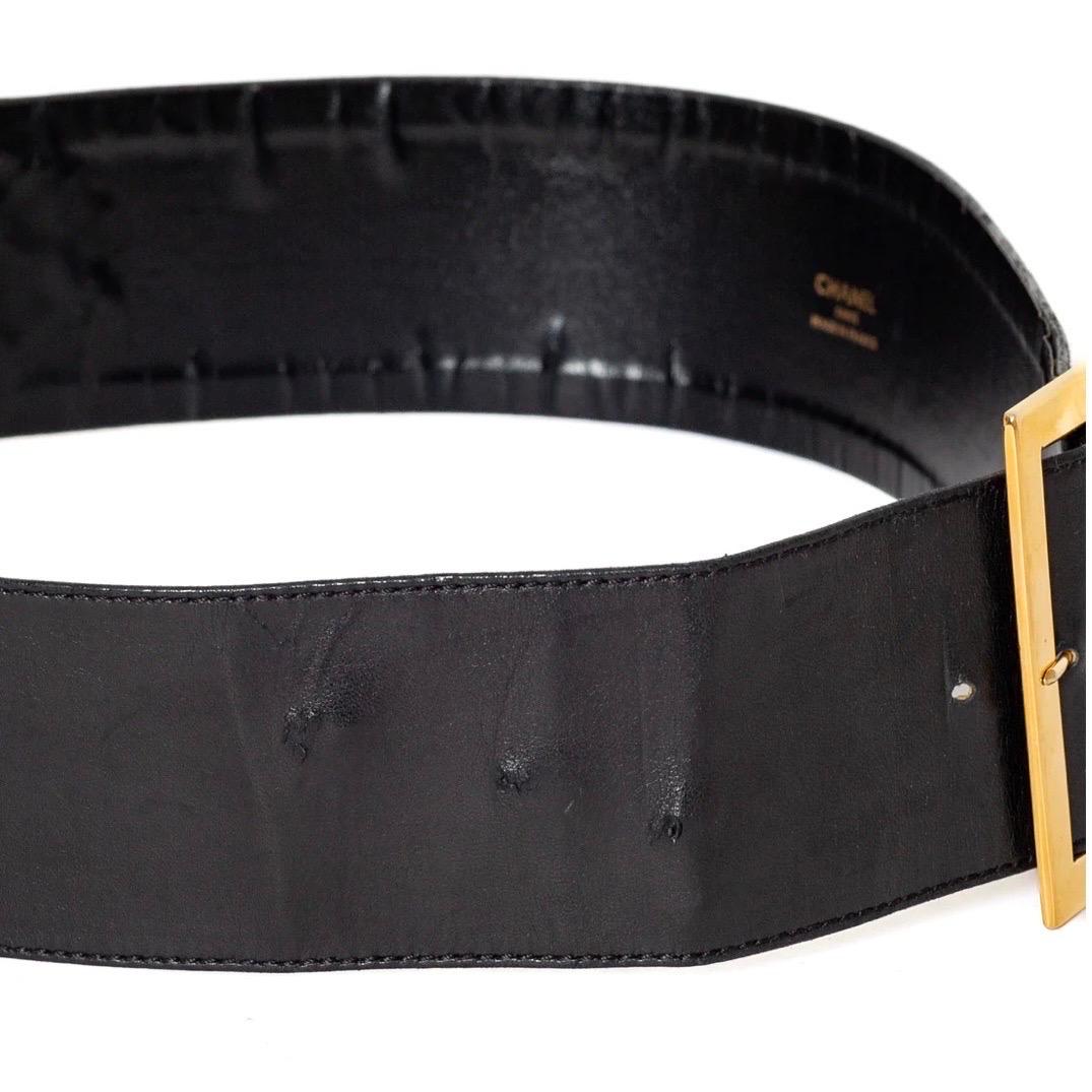 Chanel 1990s Black Leather 24k Gold Plated Filigree Belt For Sale 4
