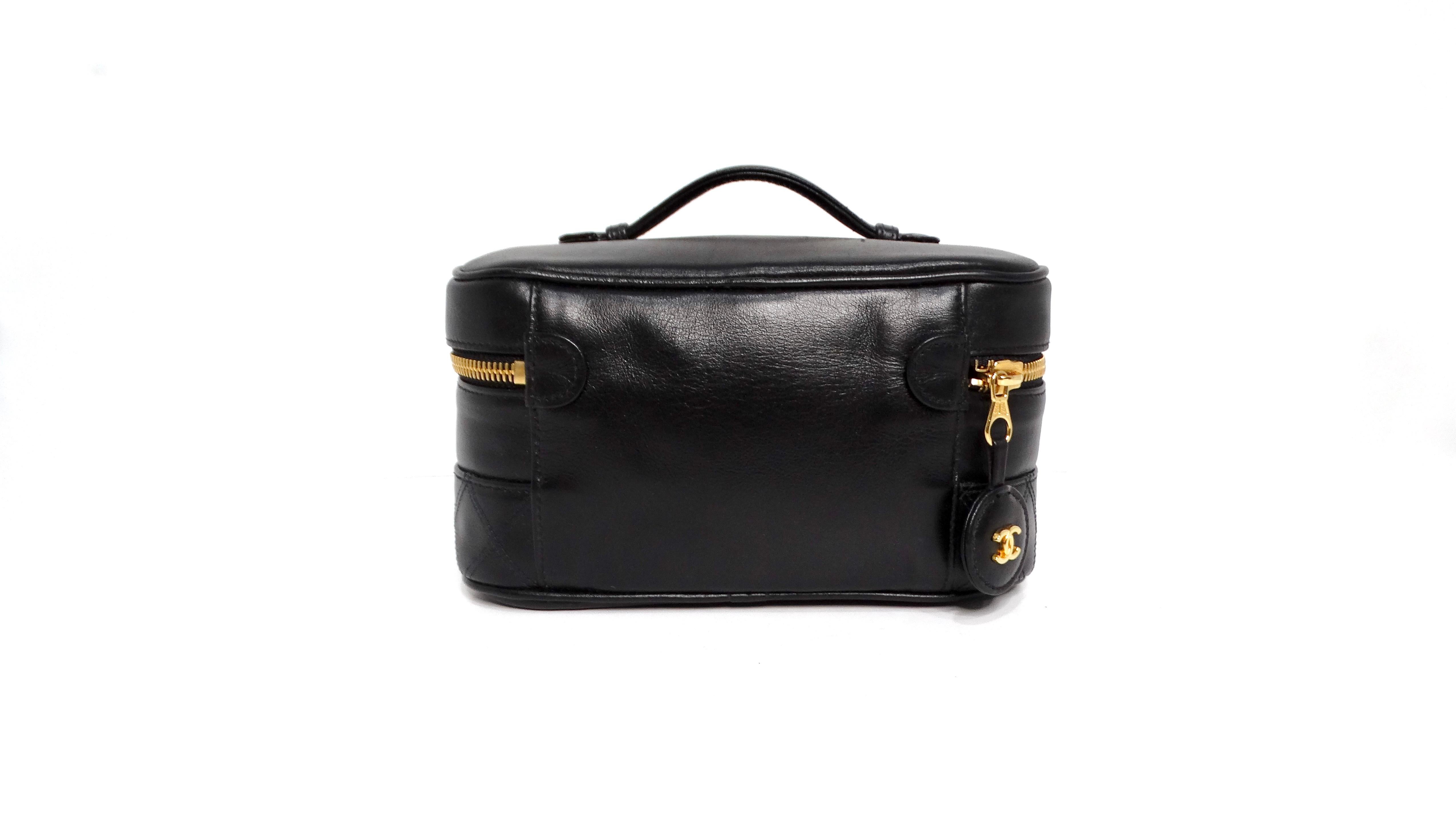 Women's Chanel 1990s Black Quilted Lambskin Vanity Case For Sale