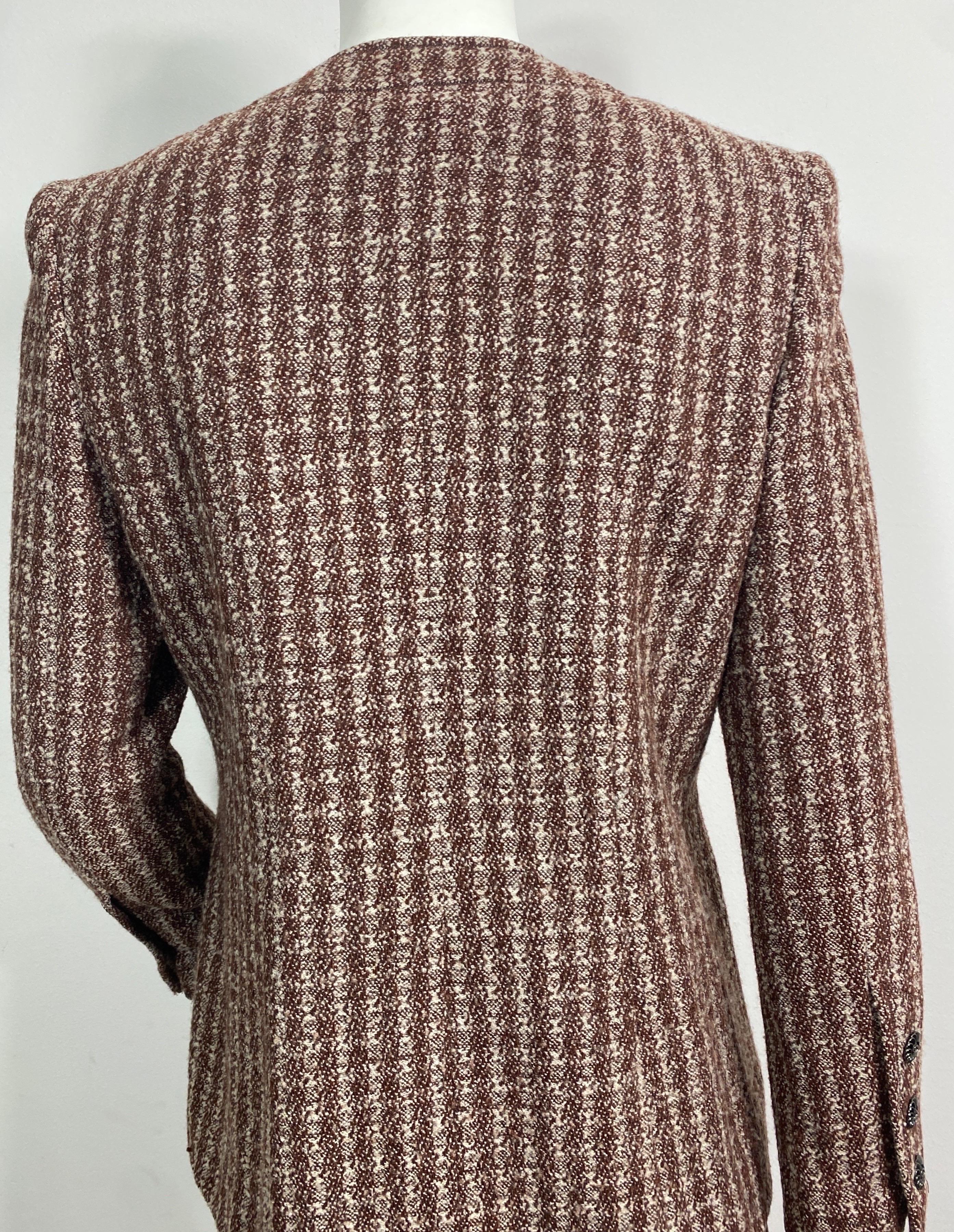 Chanel 1990’s Brown and Crème Wool Nailshead Tweed Skirt Suit-size 36 For Sale 9