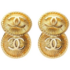 Chanel 1990s Gold Gilt Cufflinks With Double CC Motif