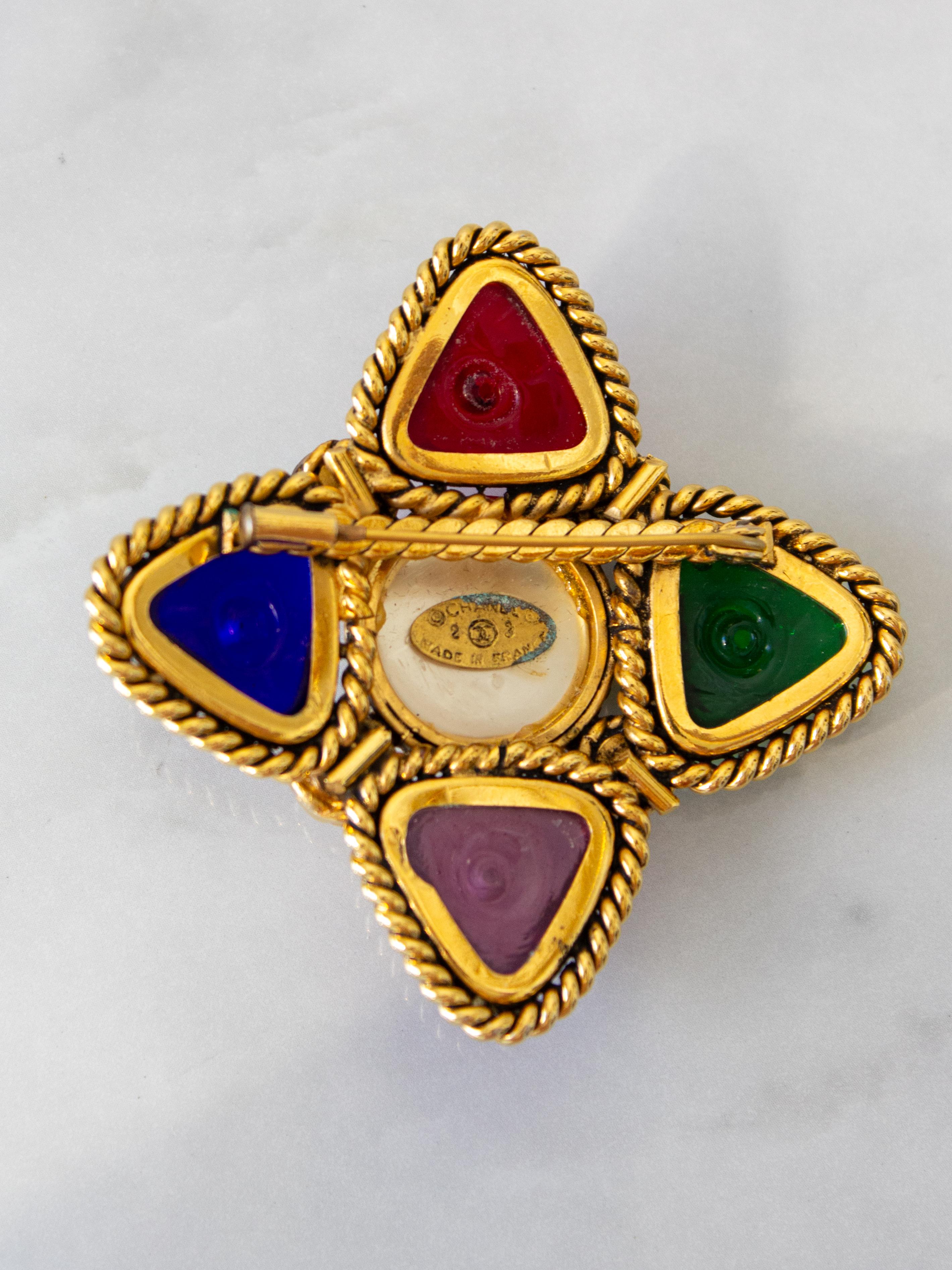 Chanel 1990s Gold Plated Gripoix Glass Pearl Multicolor Collection 23 Brooch For Sale 1