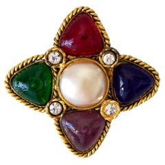 Retro Chanel 1990s Gold Plated Gripoix Glass Pearl Multicolor Collection 23 Brooch