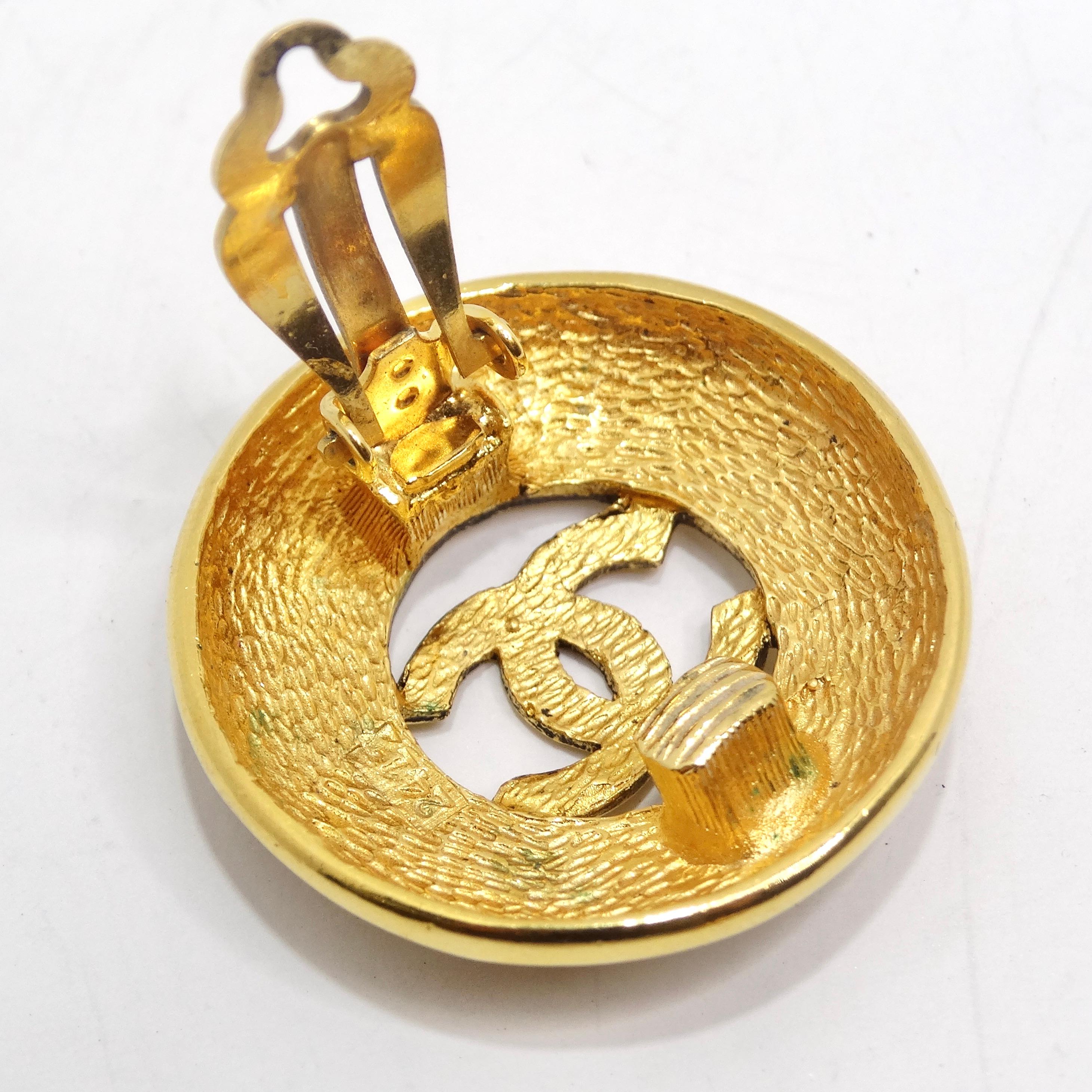 Chanel 1990er Goldfarbene CC Starburst-Ohrringe mit Sternschliff im Angebot 3