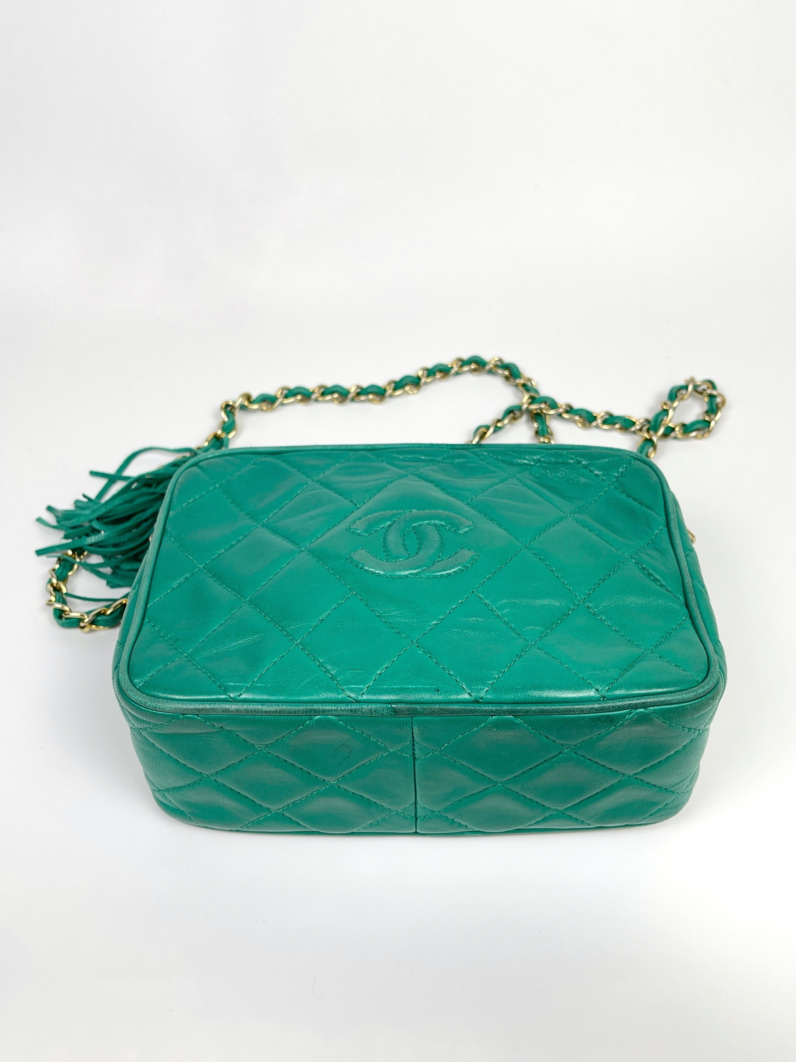 Chanel 1990's Green Lambskin Tassel Caviar CC Pocket Camera Bag 7