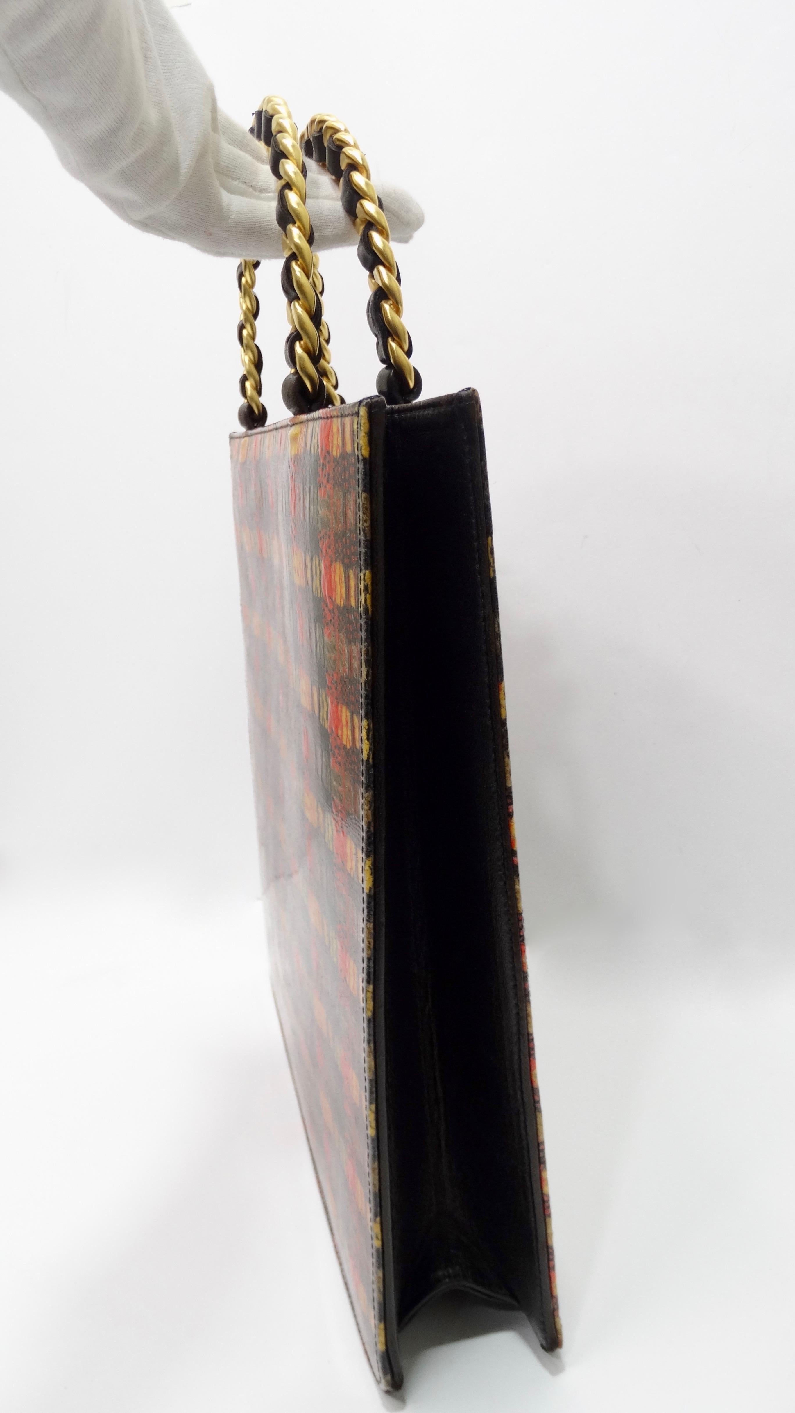 Chanel - Sac cabas en cuir verni imprimé tweed (années 1990)  en vente 2
