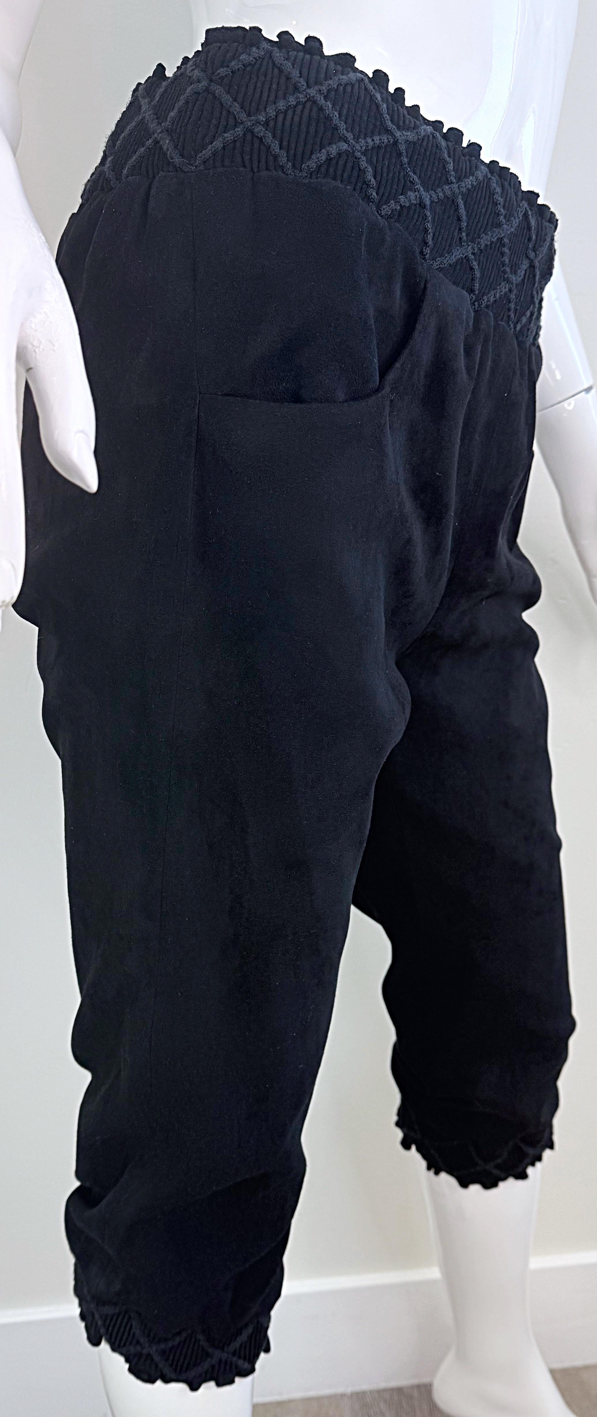 Chanel 1990s Size 40 Suede Leather Black Knickers Vintage 90s Shorts Capri For Sale 8