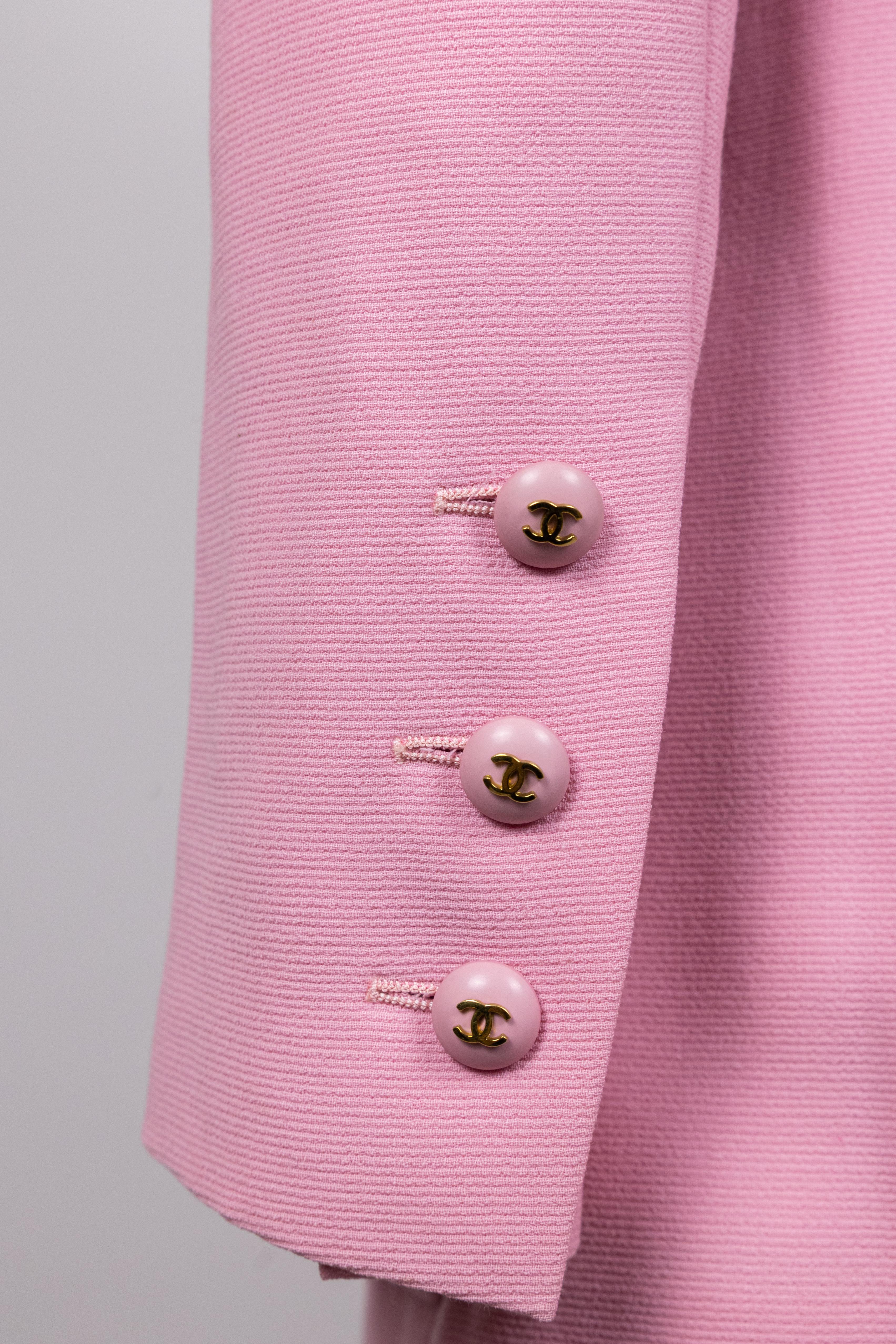 Chanel 1990s Vintage Pink Logo Buttons Jacket For Sale 8