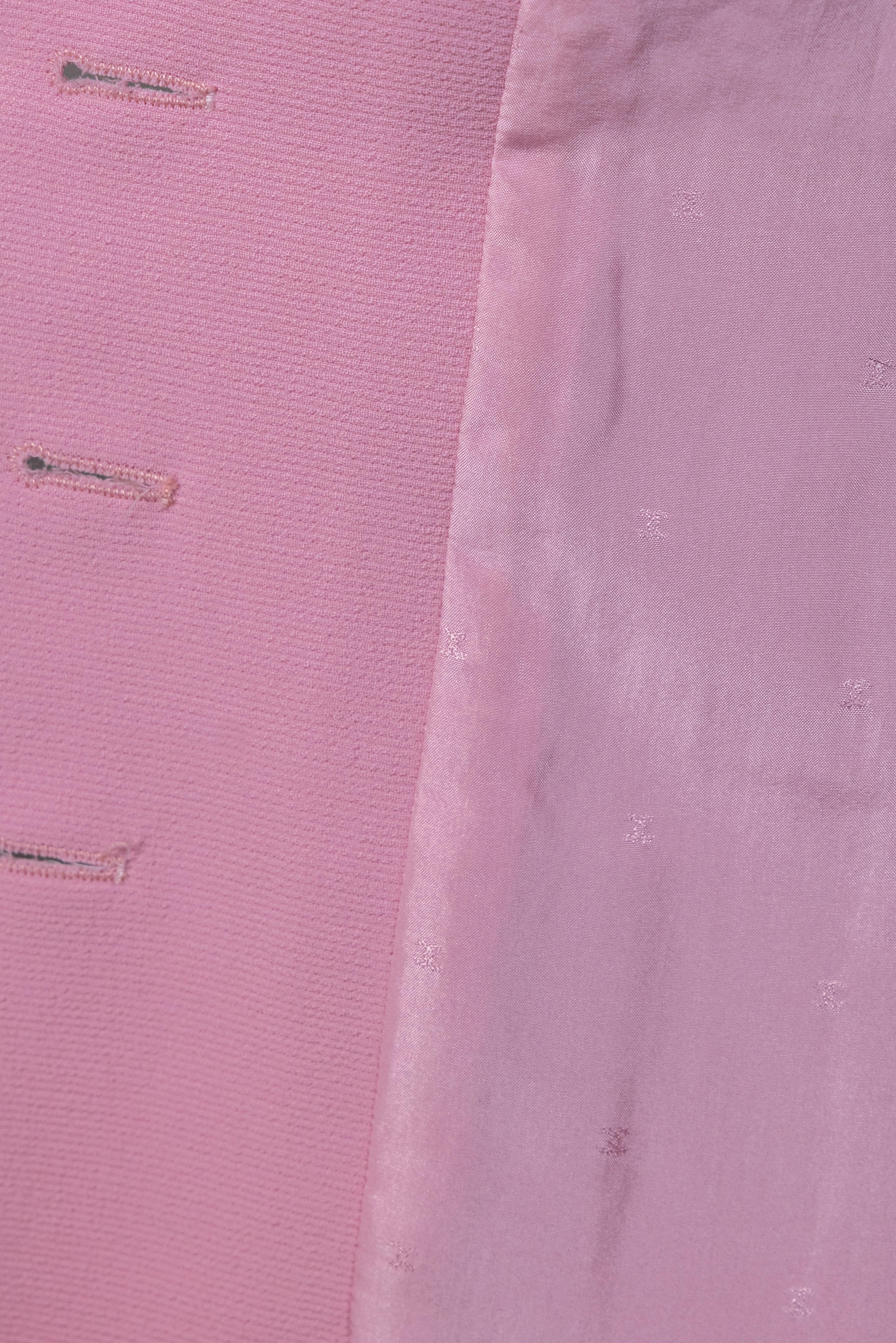 Chanel 1990s Vintage Pink Logo Buttons Jacket For Sale 10