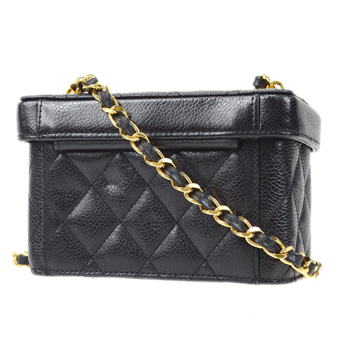 Chanel Cosmetic Vanity Shoulder Bag Black Caviar

Additional information:
Material : Caviar Skin Leather
Color: Black
Pocket : Inside: Pocket*1
Comes with : Serial Sticker, Dust Bag
Size(Inch) : W 5.9 x H 3.5 x D 3.1 