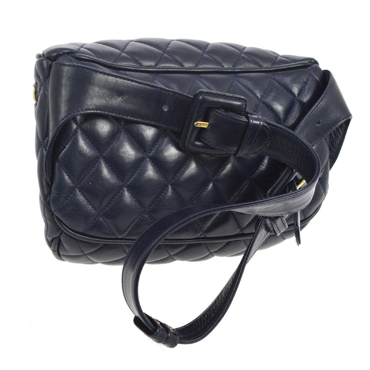 Women's or Men's Chanel 1991 Navy Blue Quilted Lambskin Vintage Fanny Pack Waist Belt Bum Bag For Sale