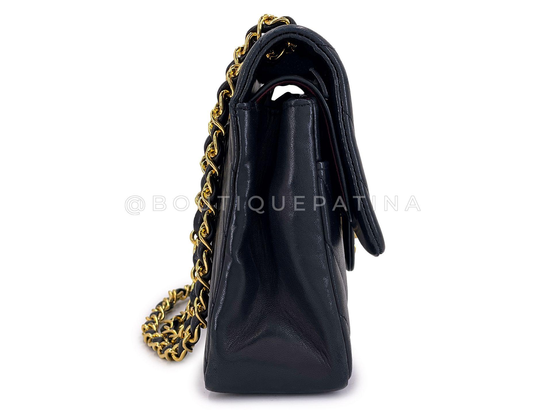 Chanel 1991 Vintage Black Chevron Medium Classic Double Flap Bag 24k GHW 67990 Excellent état - En vente à Costa Mesa, CA