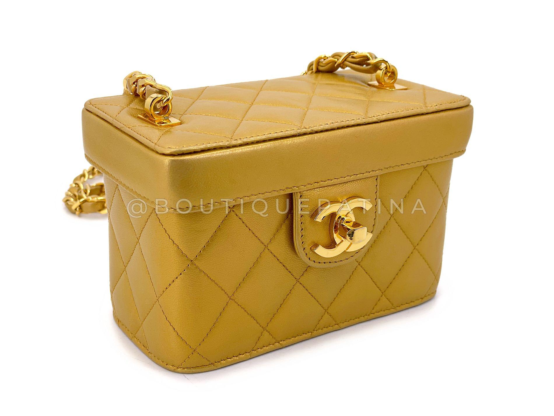 Marron Chanel 1991 Vintage Gold Bronze Petite Vanity Bag 24k GHW 68925 en vente